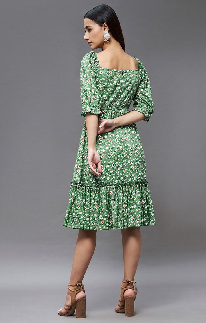 Women's Green Viscose Rayon FloralCasualwear Tiered Dress