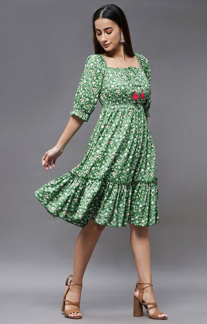 Women's Green Viscose Rayon FloralCasualwear Tiered Dress