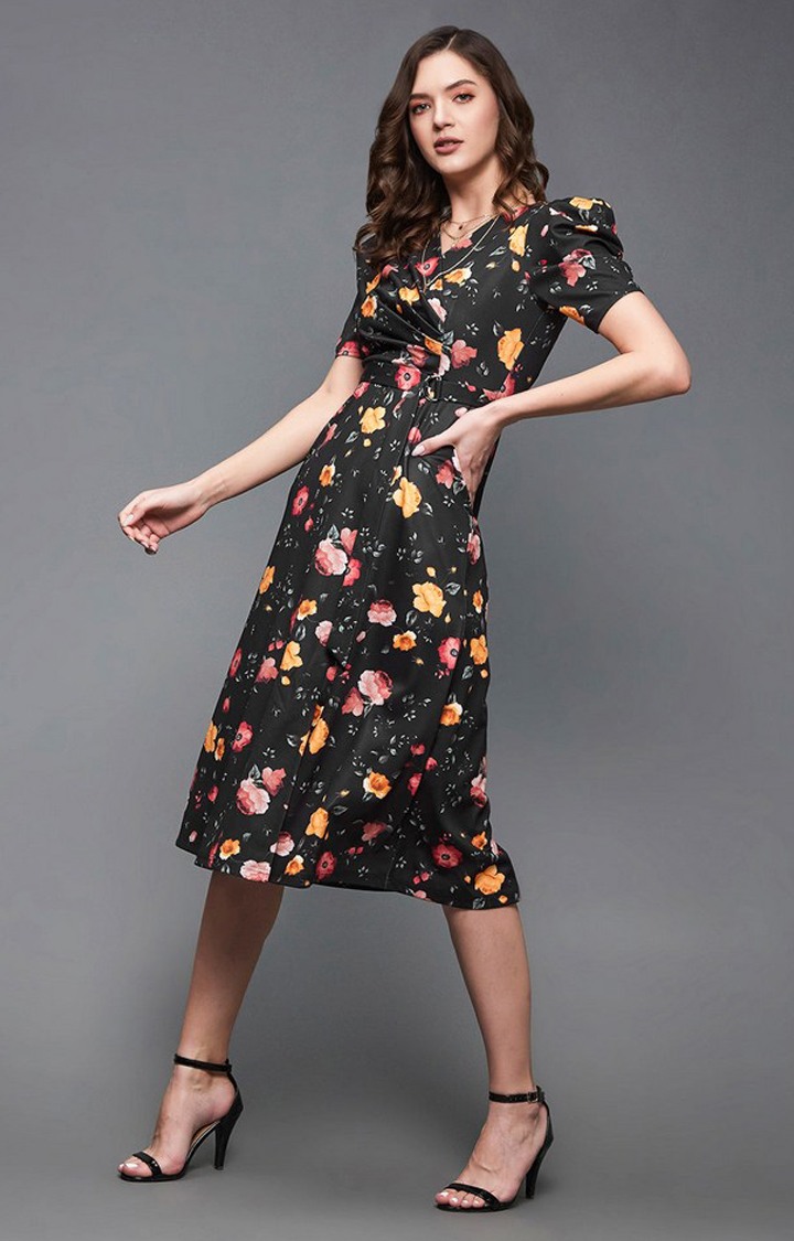 Women's Black Polyester Casualwear Fit & Flare Dress