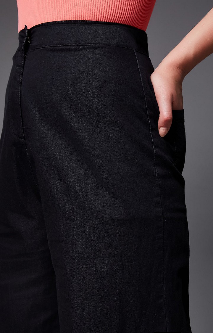 Women's Black Solid Flared Jeans