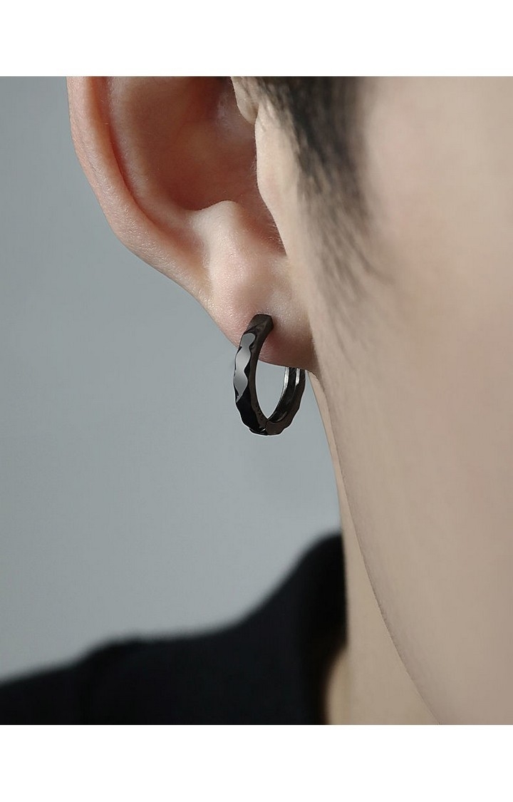 Eclipse Black Earrings