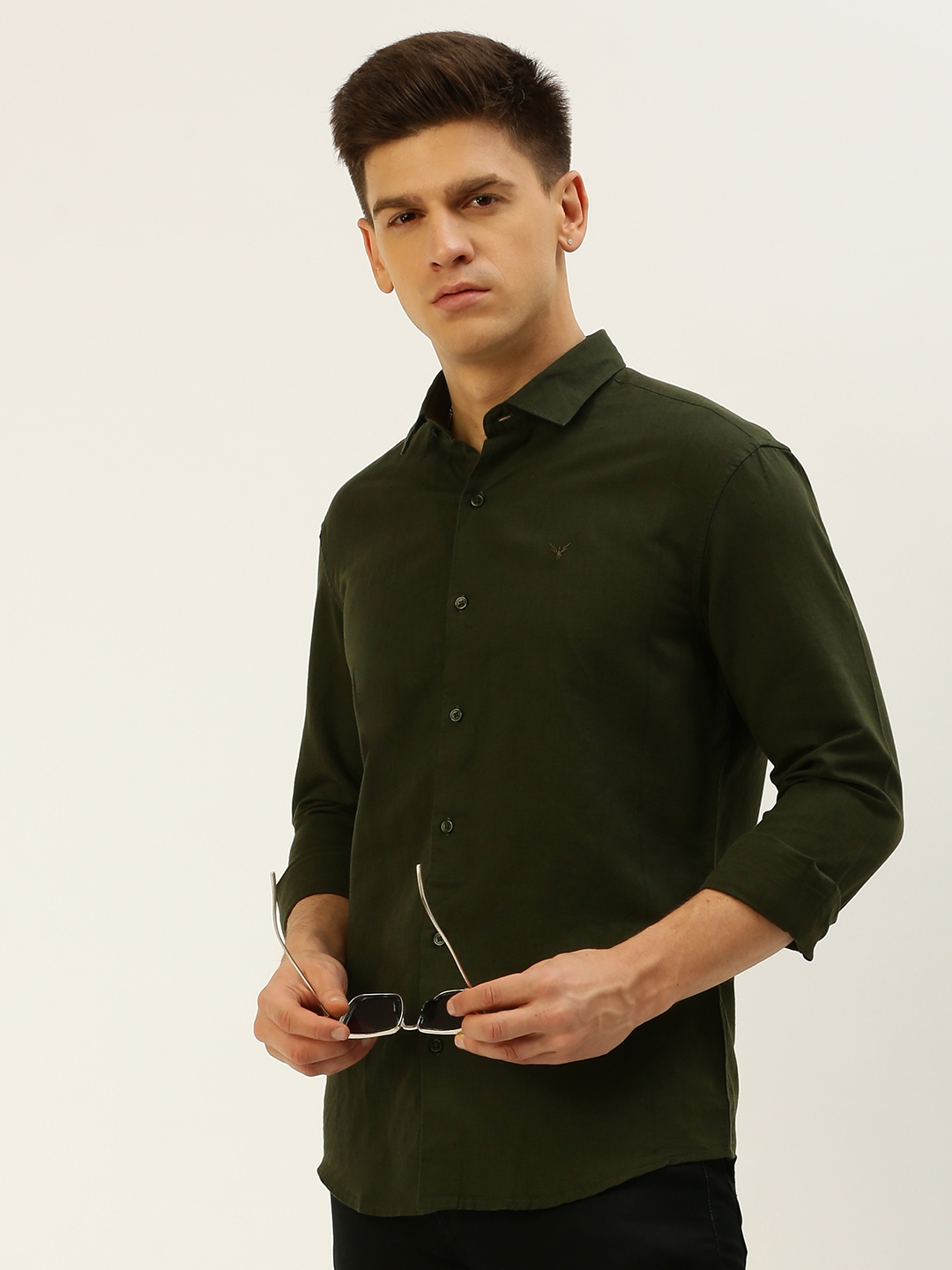 SHOWOFF Men's Spread Collar Solid Olive Regular Fit Shirt