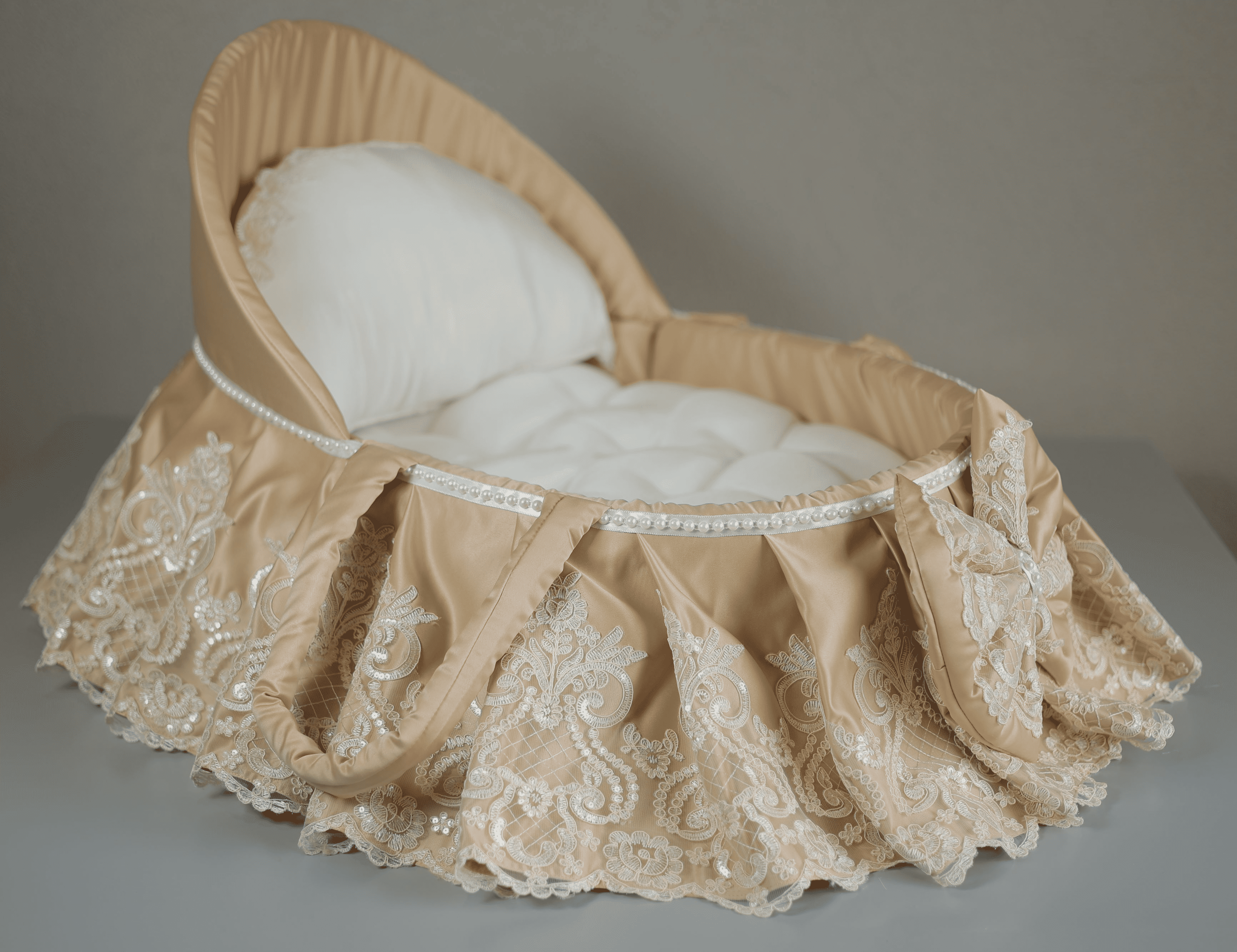 Regal Nest- Majestic Gold Edition