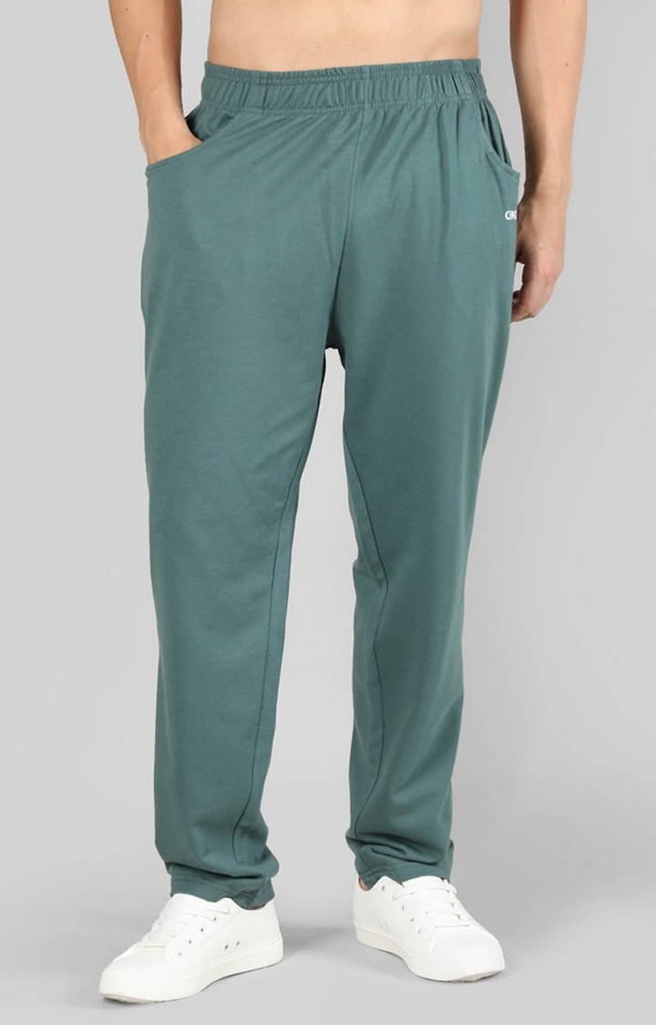 Men's Earth Green Solid Cotton Trackpant