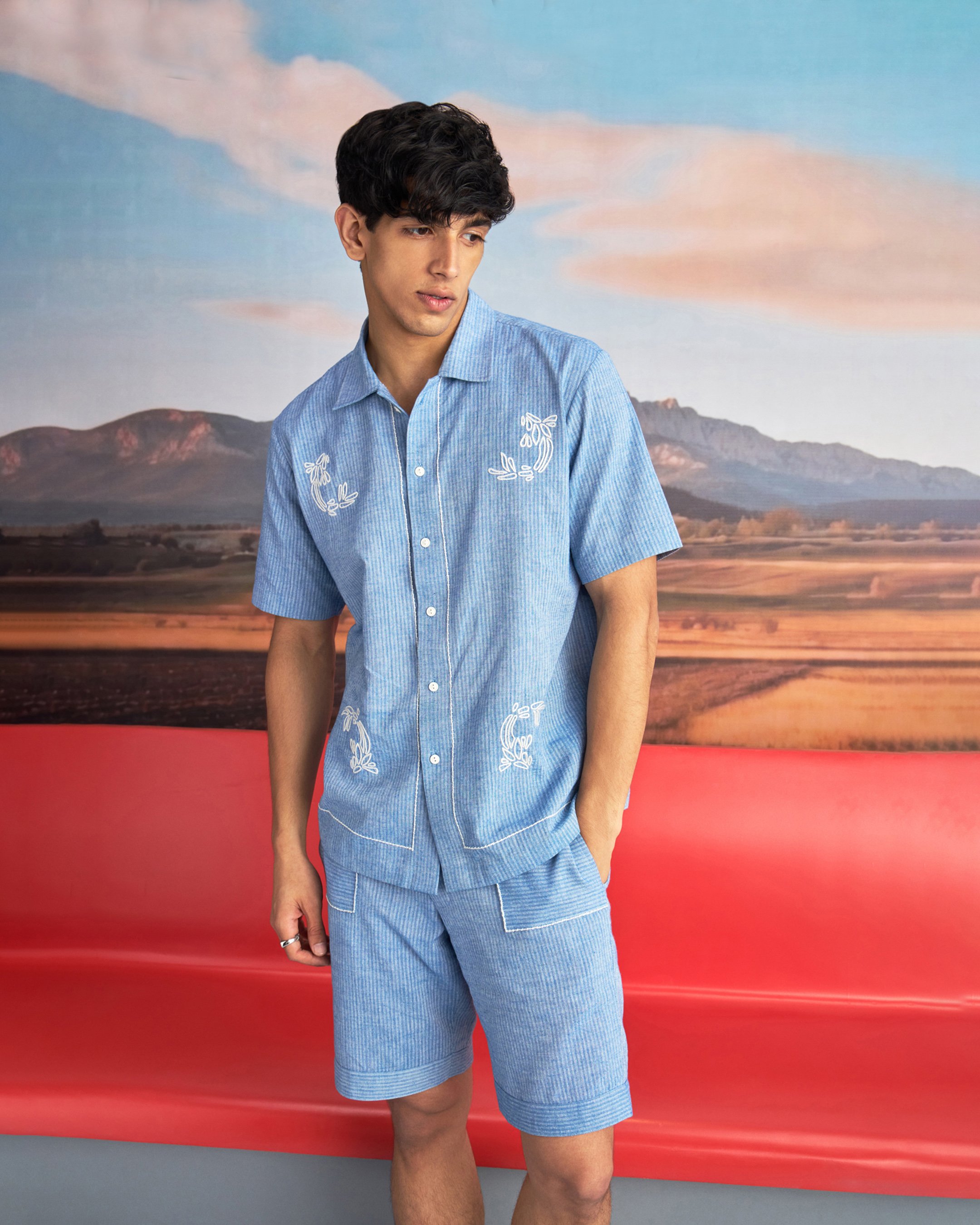 Motif Shirt