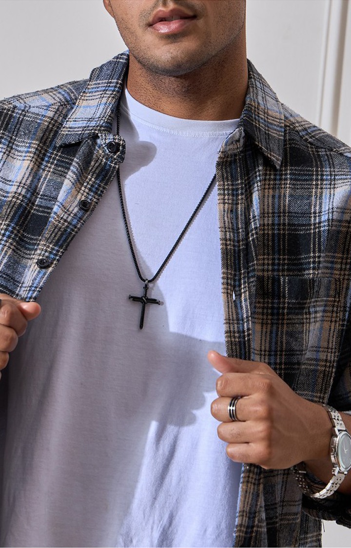 Chimpaaanzee Men Grey & Black Oversized Fit Shirt