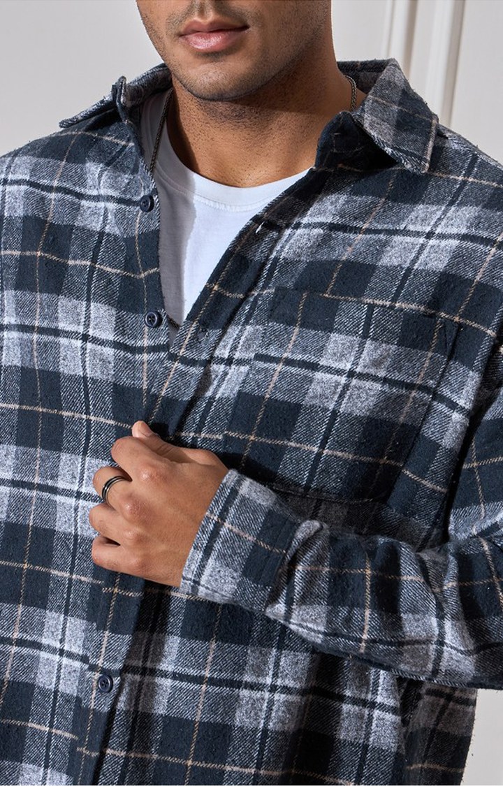 Chimpaaanzee Men Navy & Grey Oversized Fit Shirt