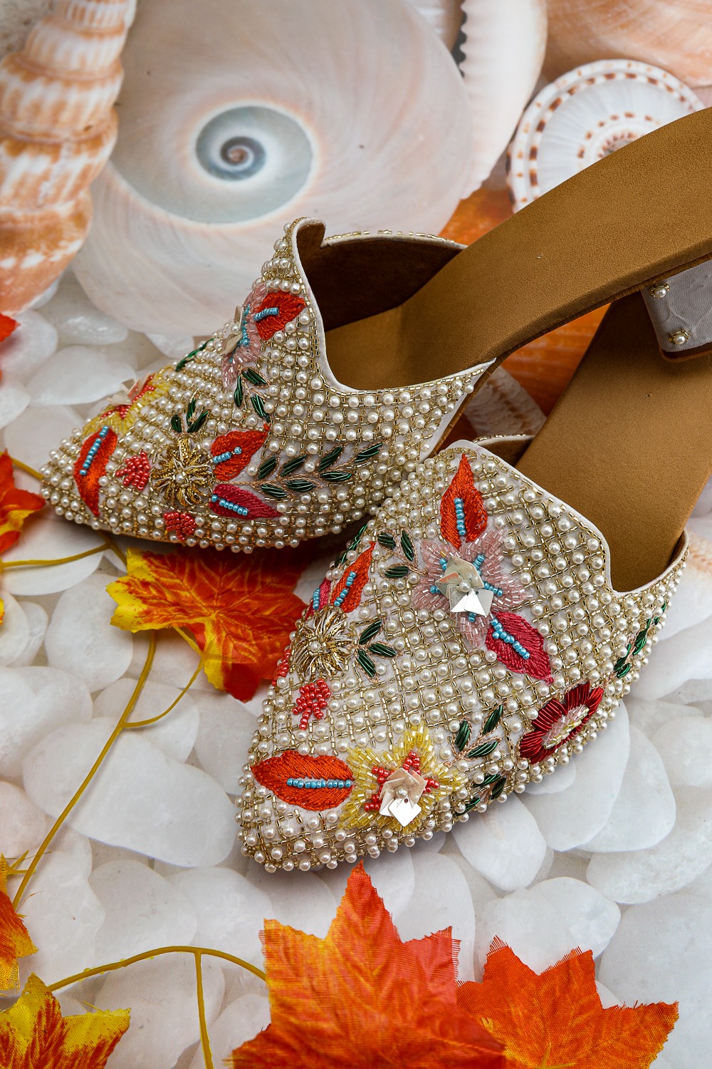English roses with color story handcrafted Mules