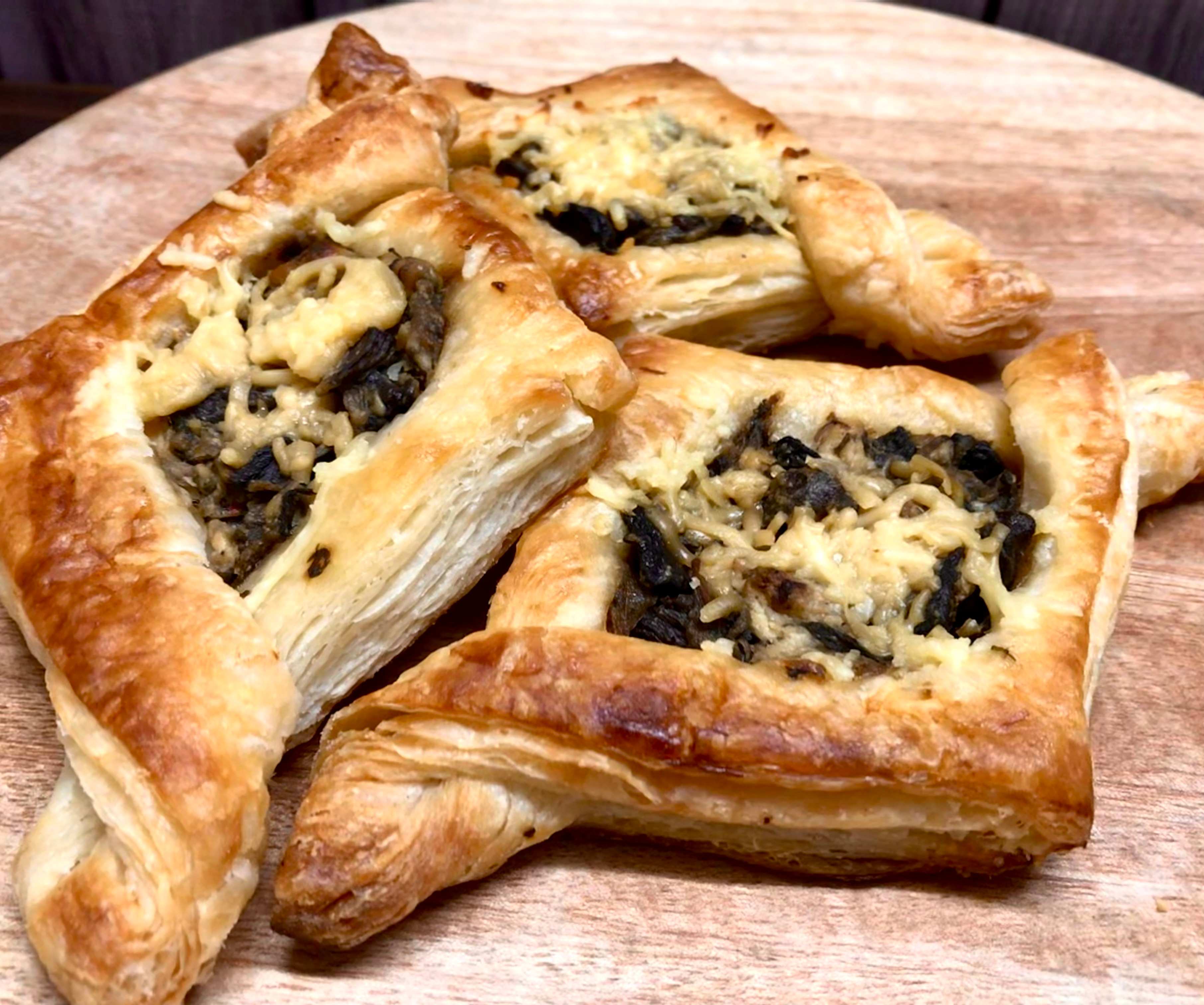 Cheesy Spinach & Corn Puff