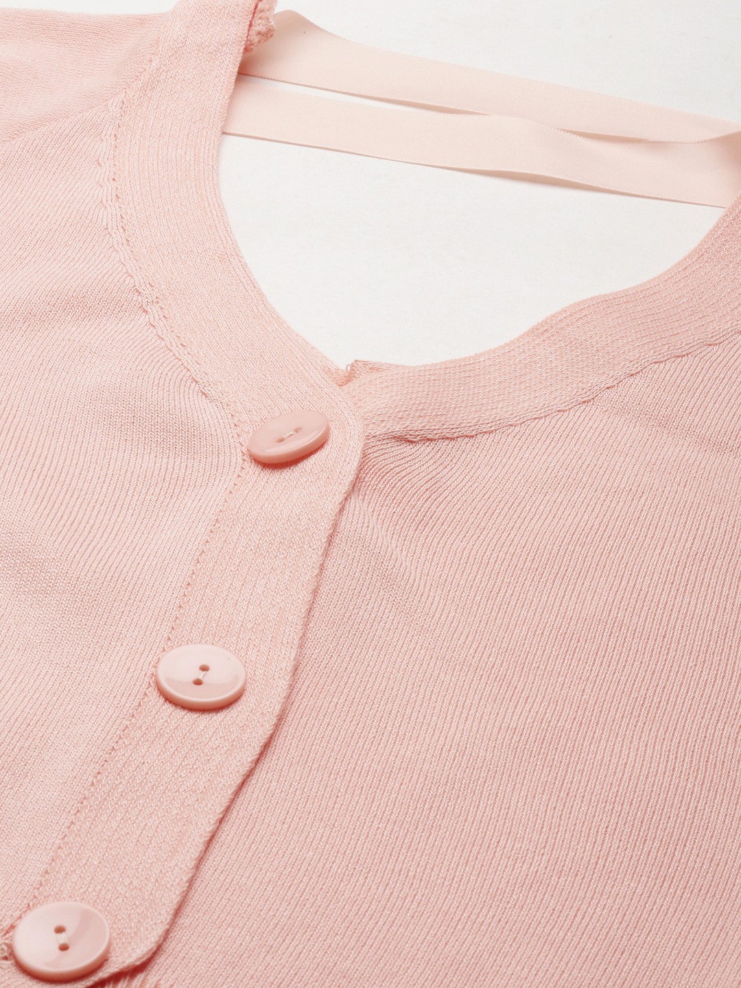 SHOWOFF Women's V-Neck Solid Peach Crop Top