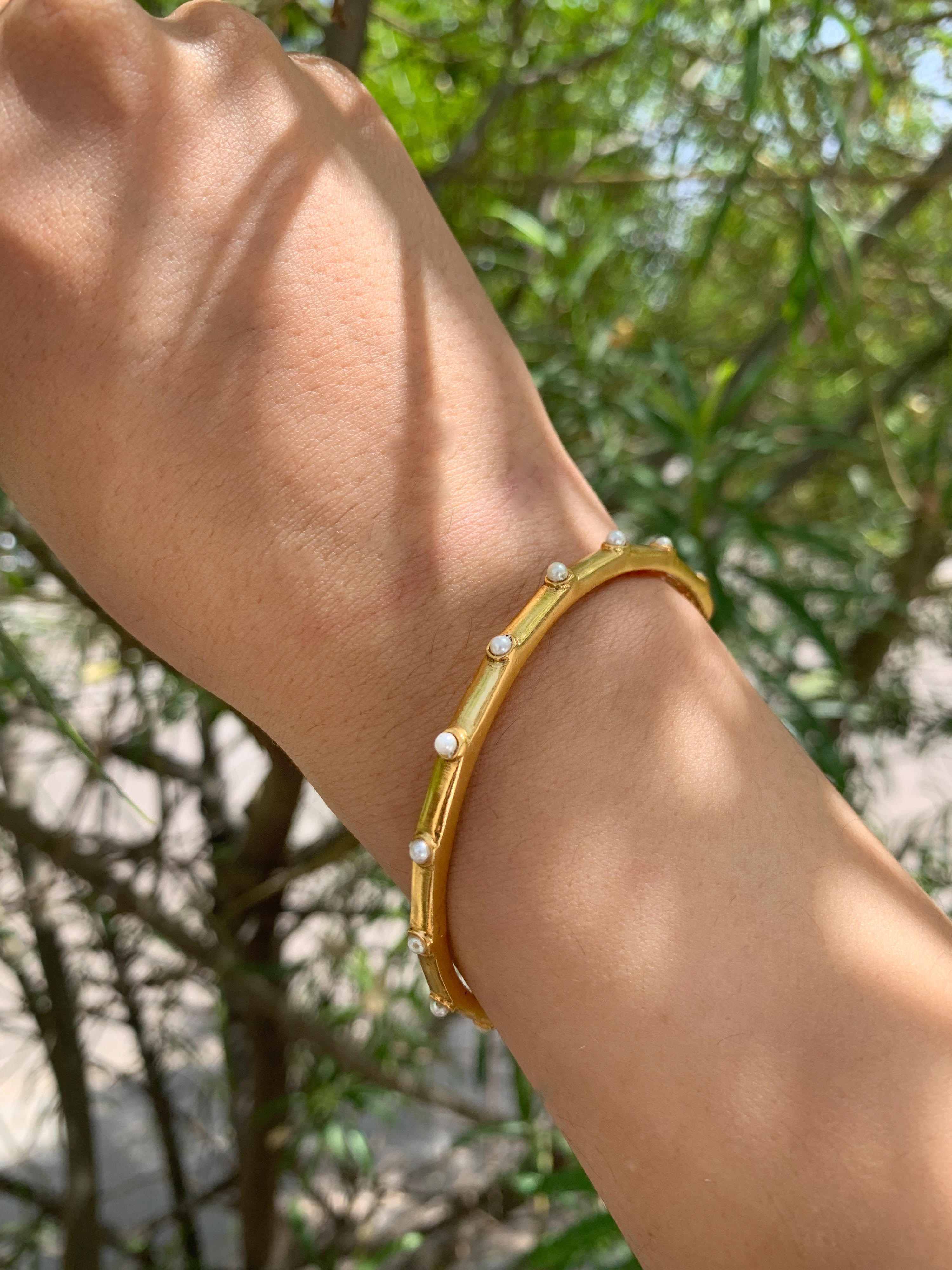 Thin pearl Bangle