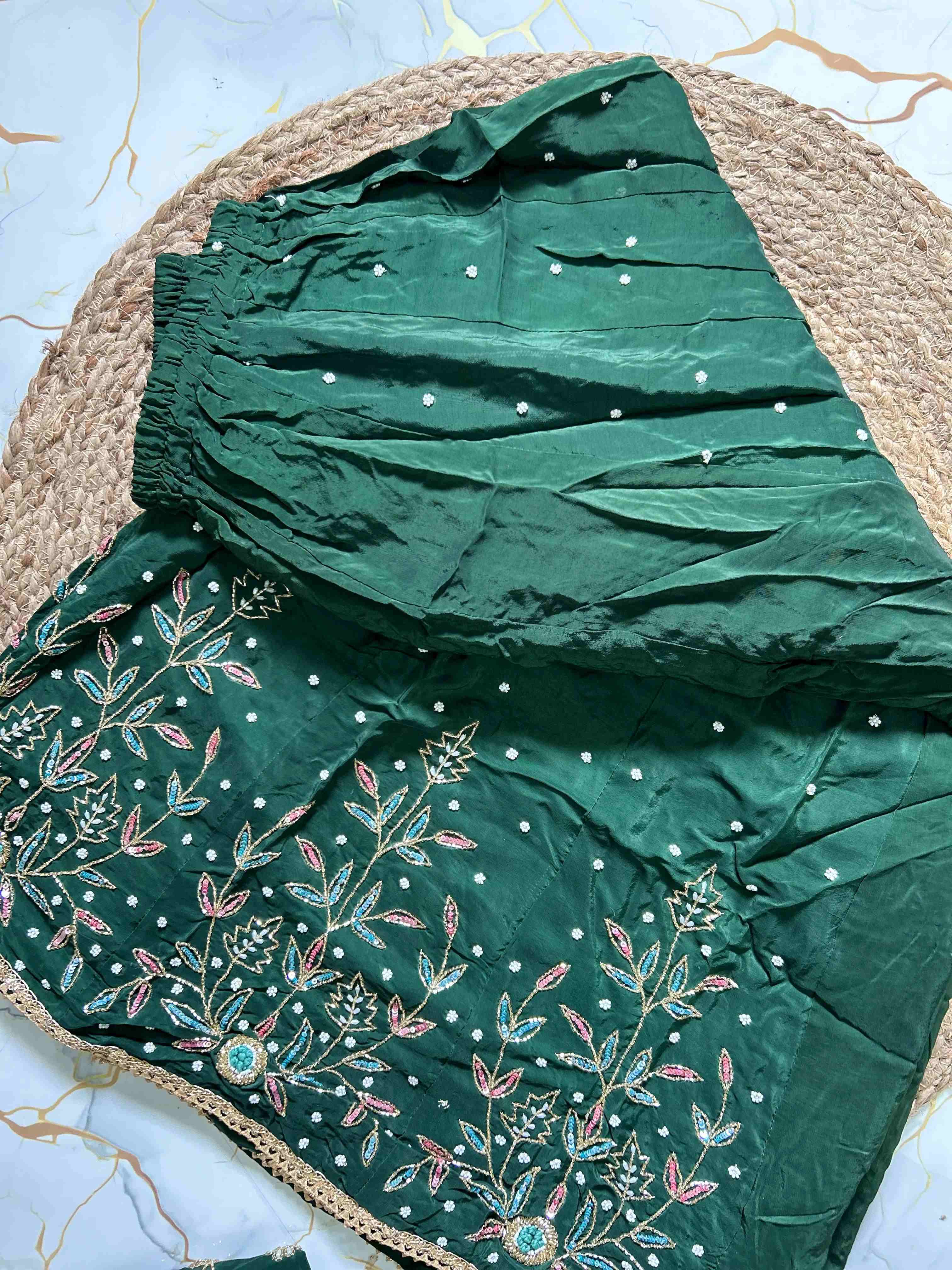 Gulbano Greengrace Sahara Set with embroidered chiffon dupatta