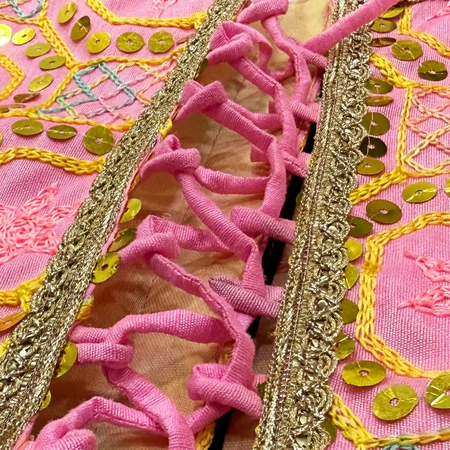 PawsIndia Traditional Desi Diva – Lehenga Choli Set For Cat, Pink
