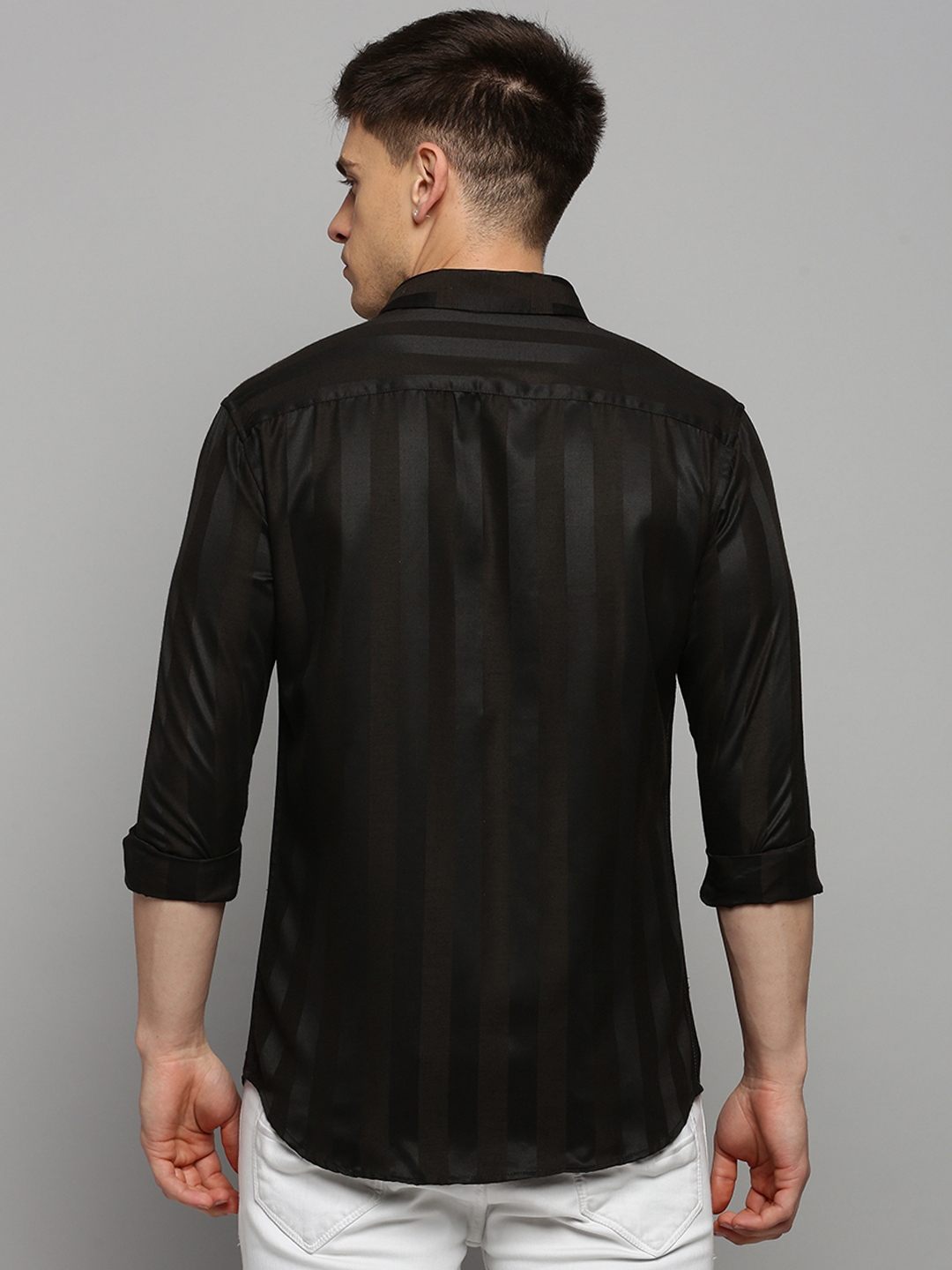 Showoff | SHOWOFF Men's Spread Collar Solid Black Classic Shirt 3