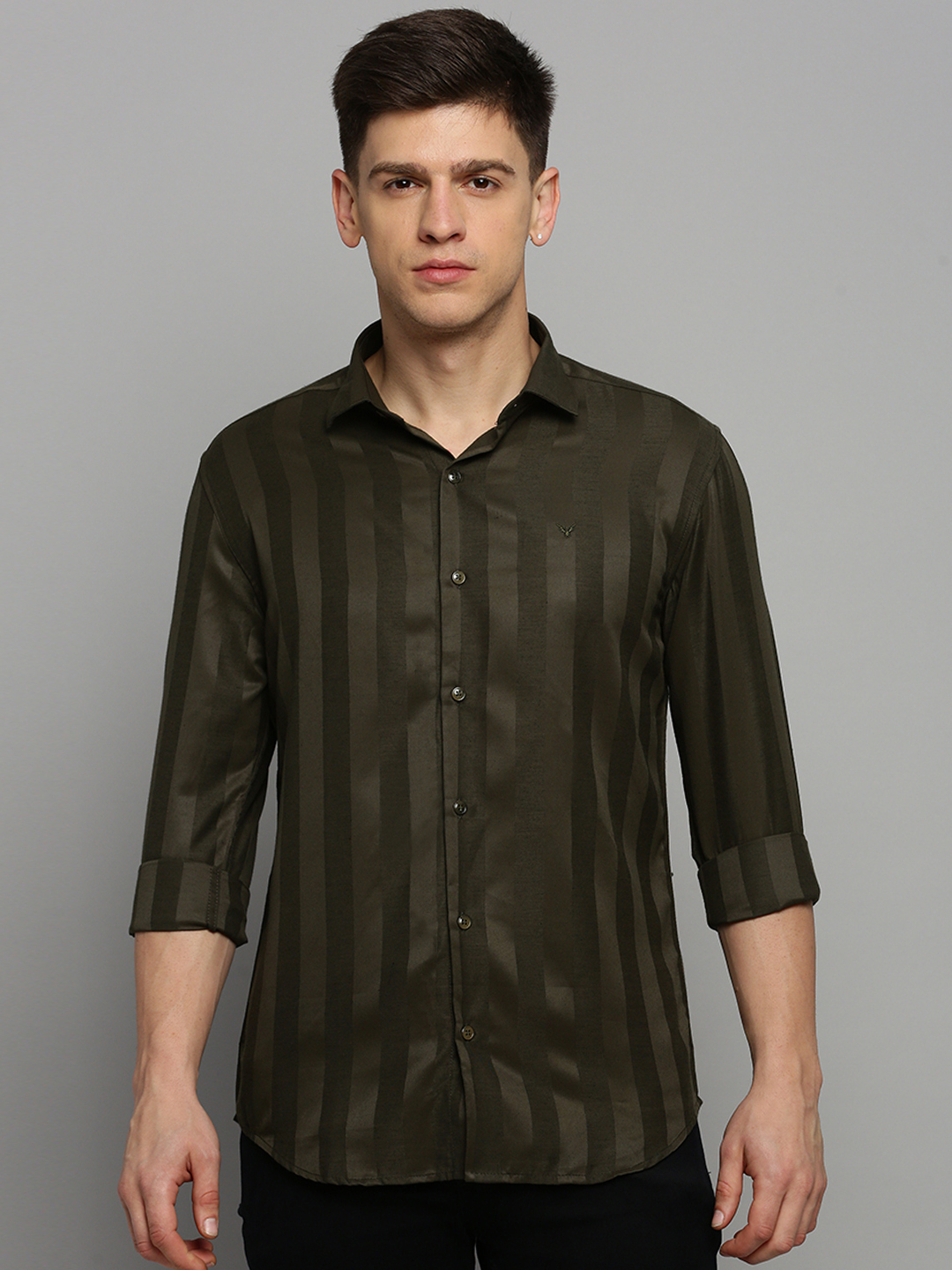 SHOWOFF Men's Spread Collar Solid Olive Classic Shirt