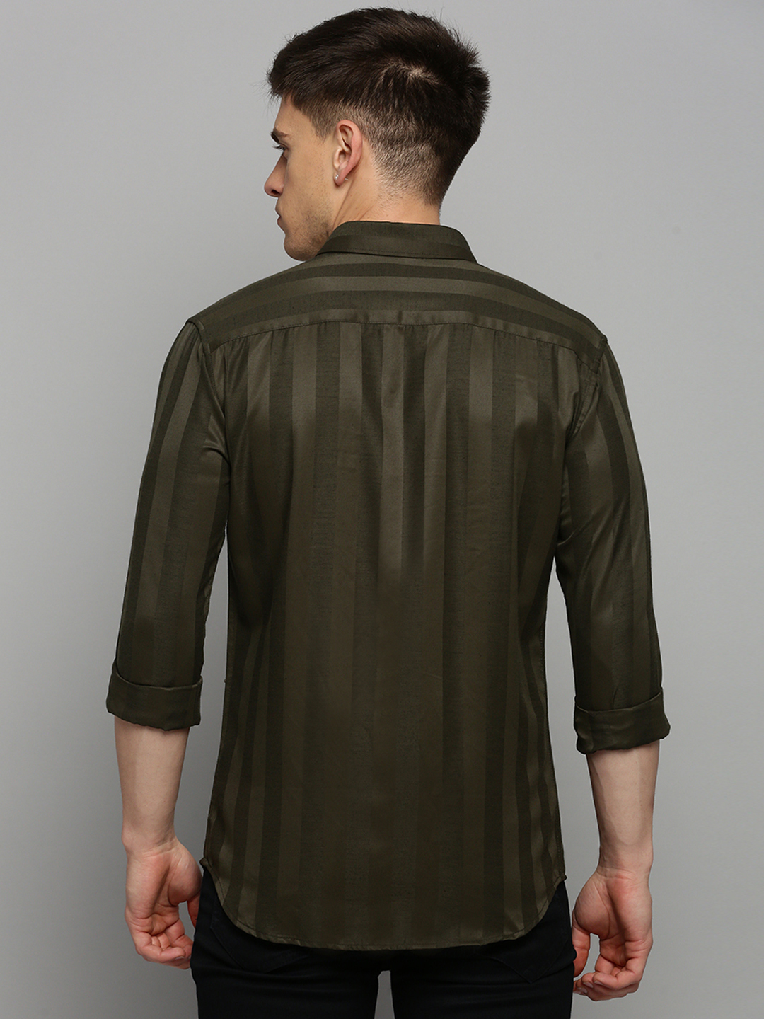 SHOWOFF Men's Spread Collar Solid Olive Classic Shirt