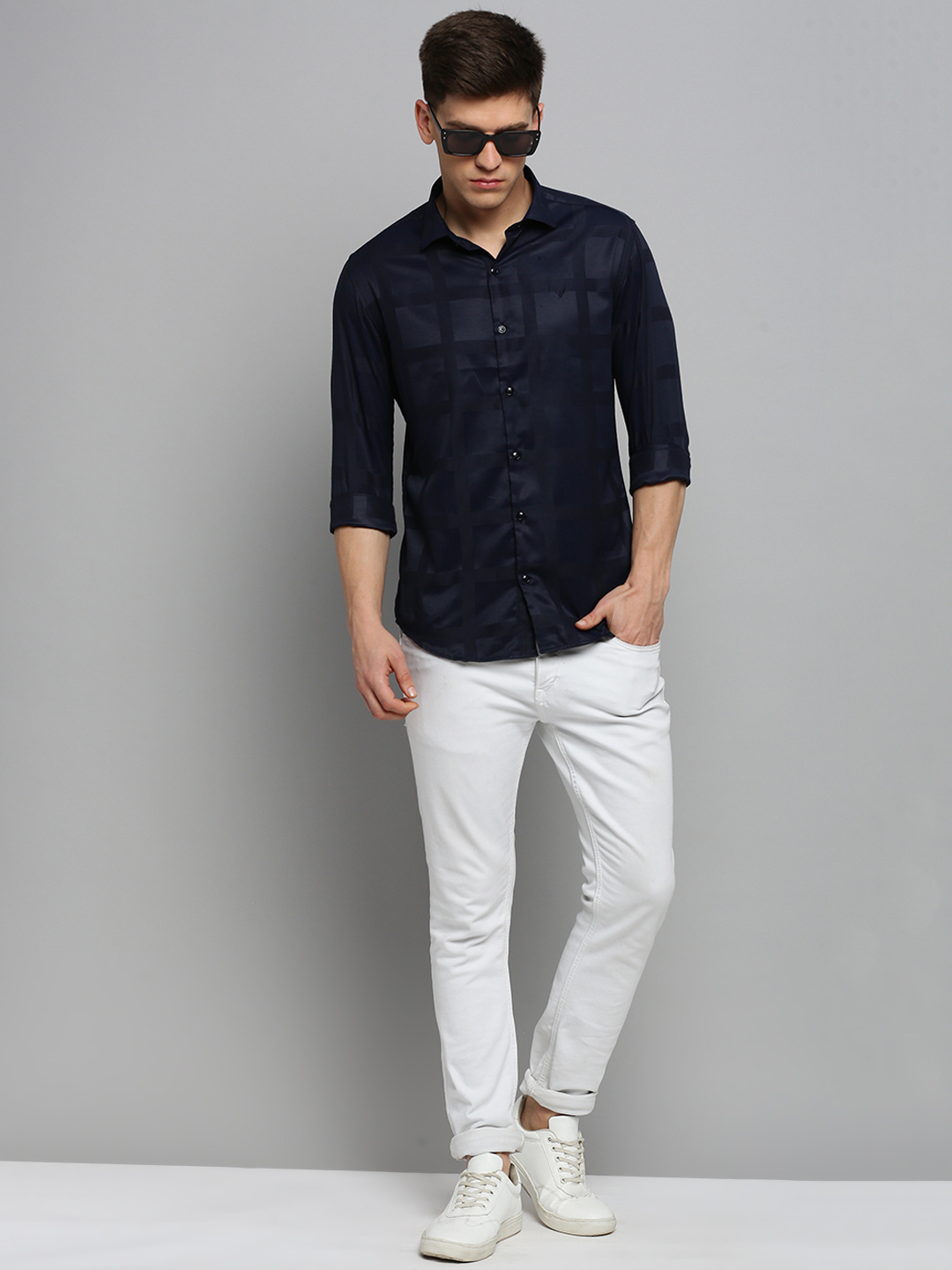 SHOWOFF Men's Spread Collar Solid Navy Blue Classic Shirt