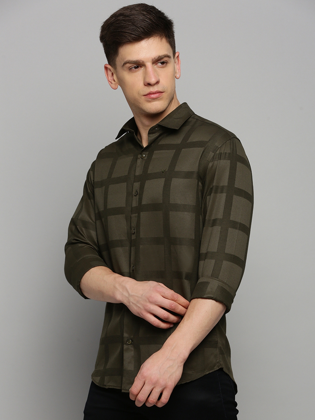 Showoff | SHOWOFF Men's Spread Collar Solid Olive Classic Shirt 2