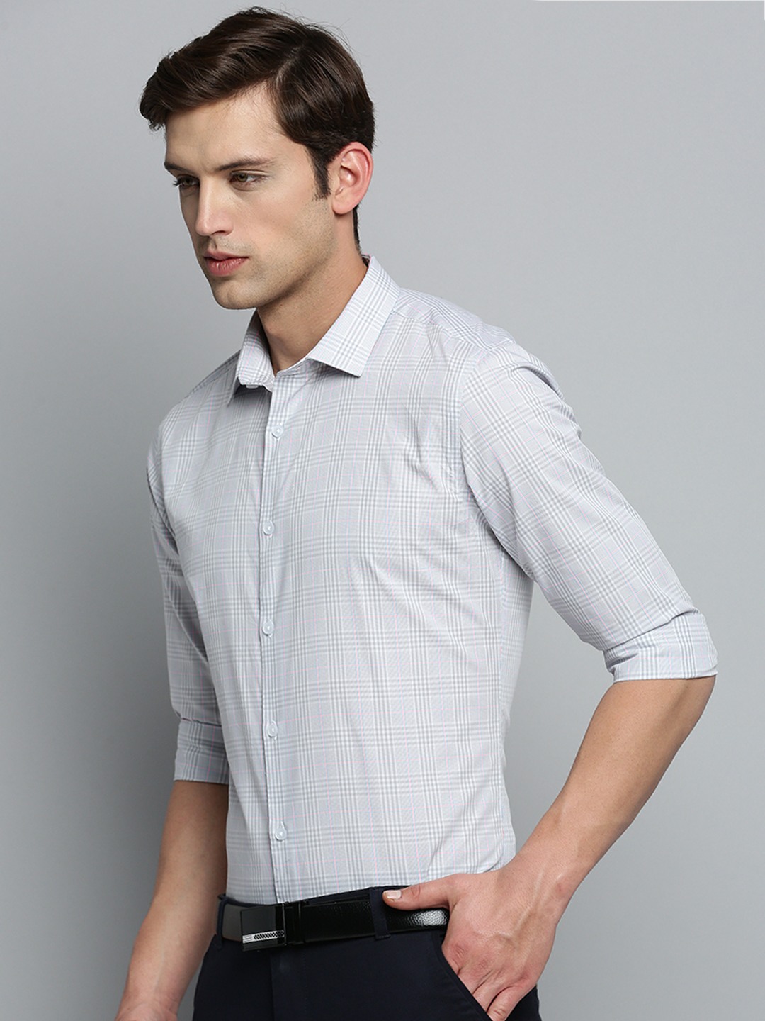 Showoff | SHOWOFF Men's Spread Collar Checked Grey Classic Shirt 2