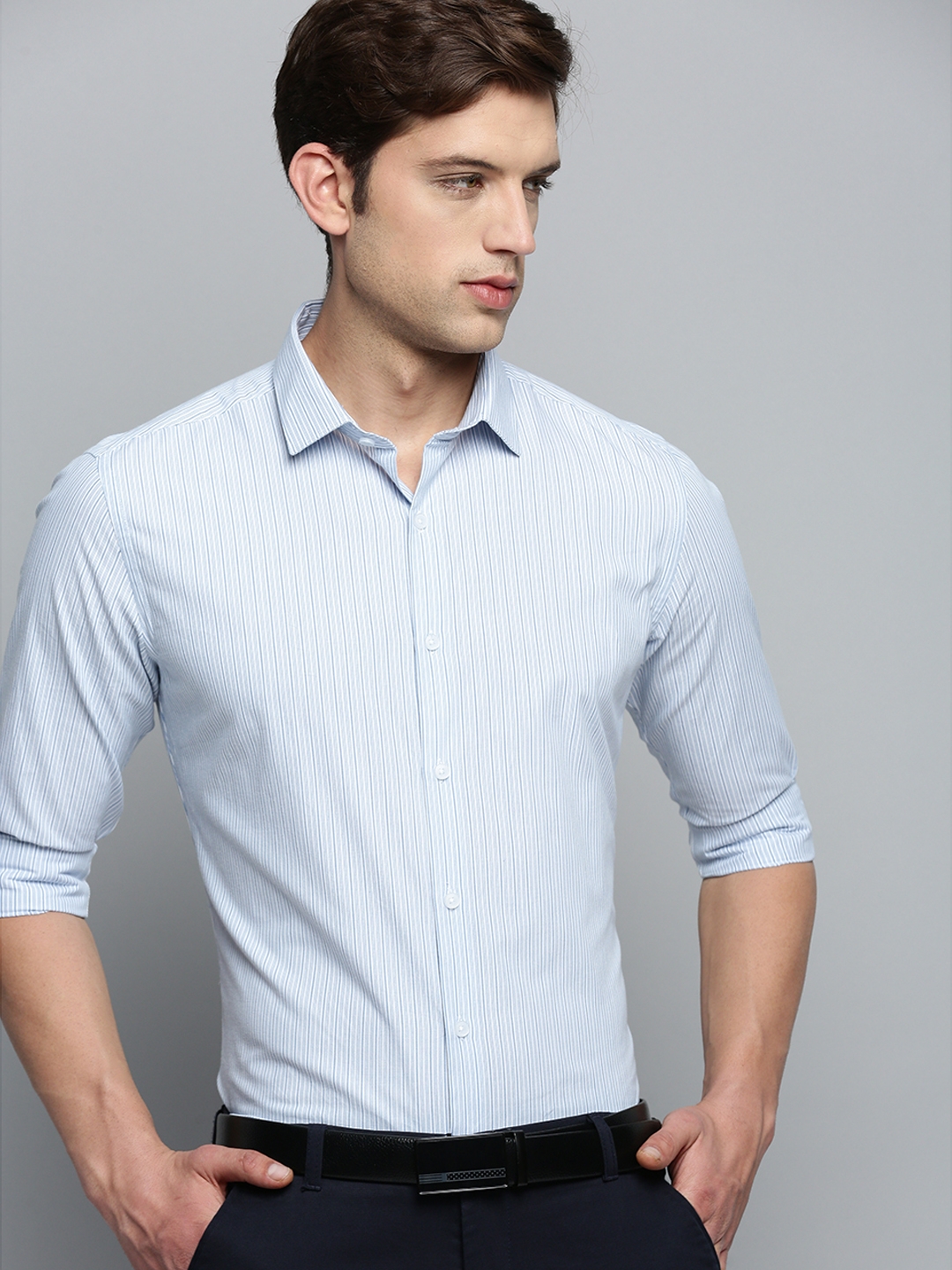 Showoff | SHOWOFF Men's Spread Collar Striped White Classic Shirt 0