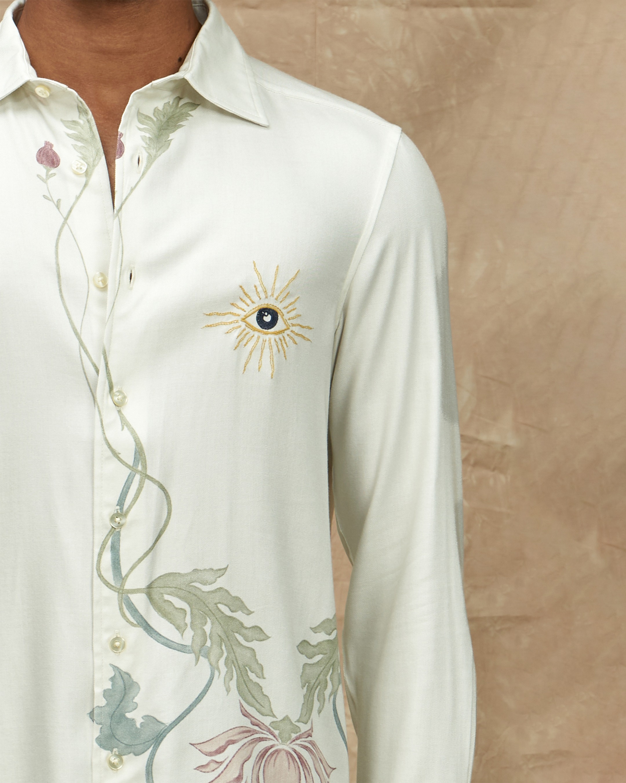 Cutaway Collar Shirt