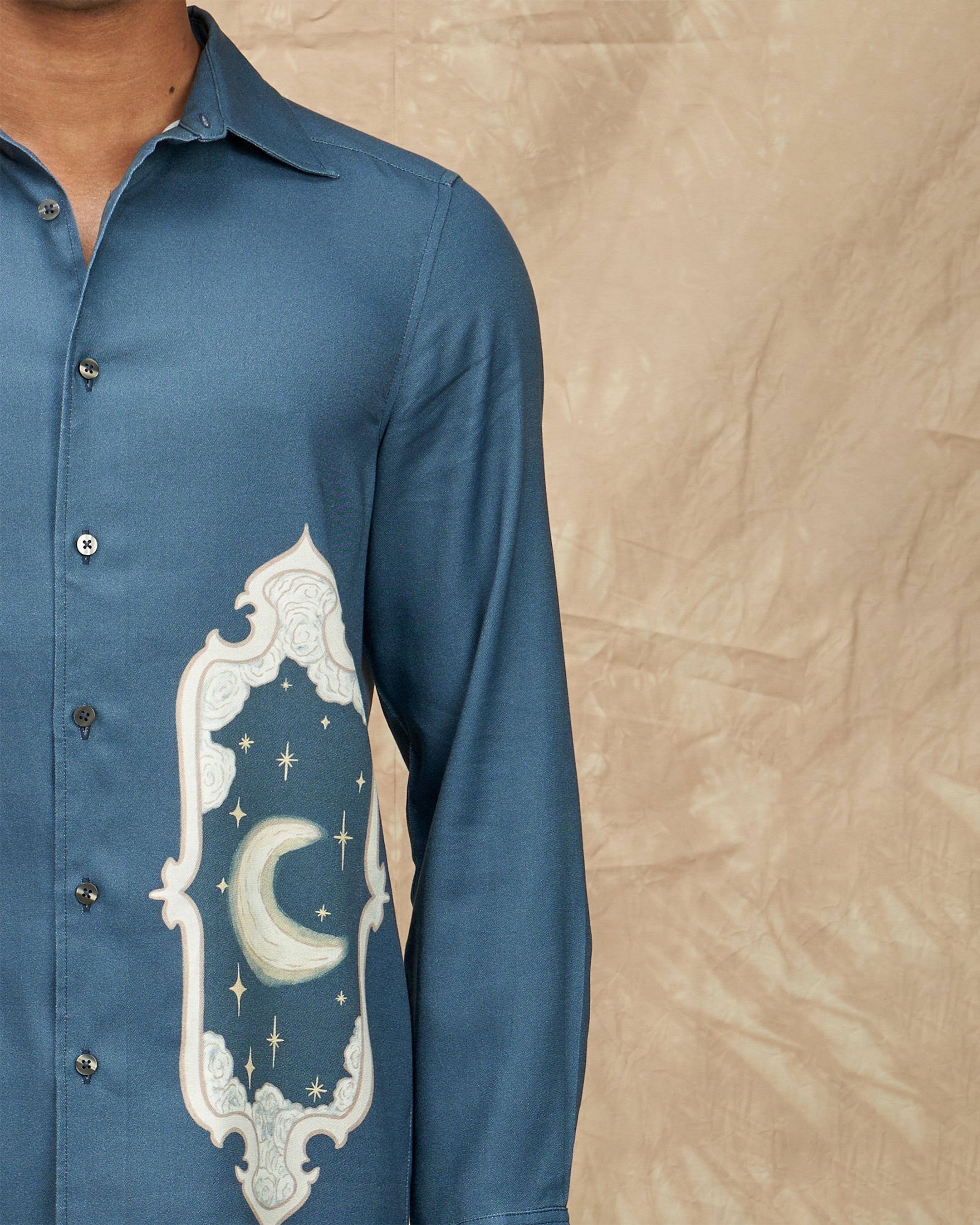 Cutaway Collar Shirt