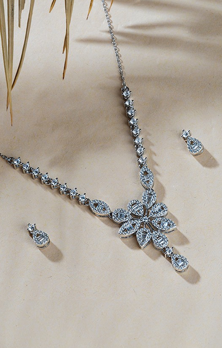 Silver Blossoom Bouquet Necklace Set