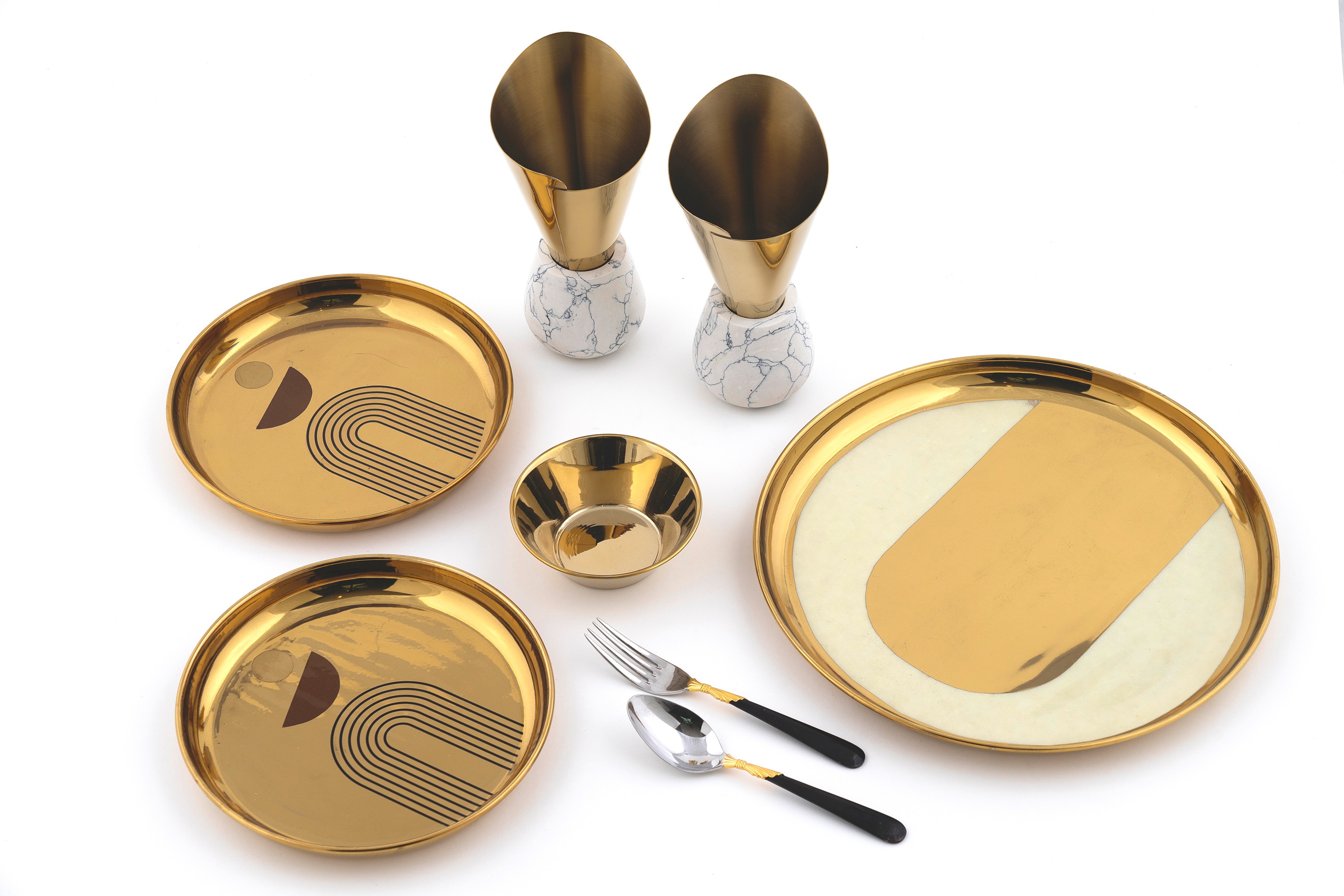 Insignia small plates set