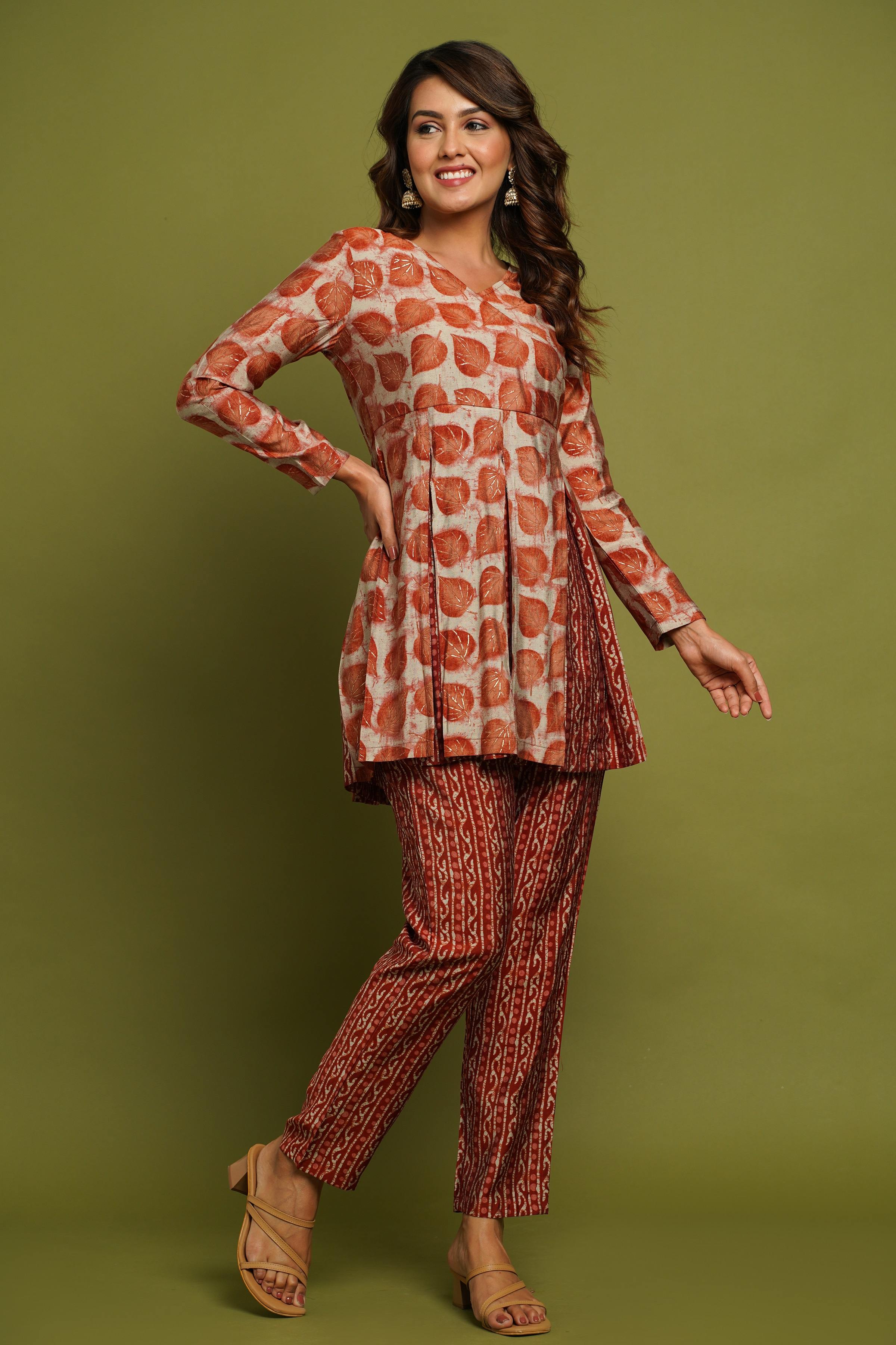 BEAUTIFUL RUST PRINTED V-NECK DESIGN CO-ORD SET