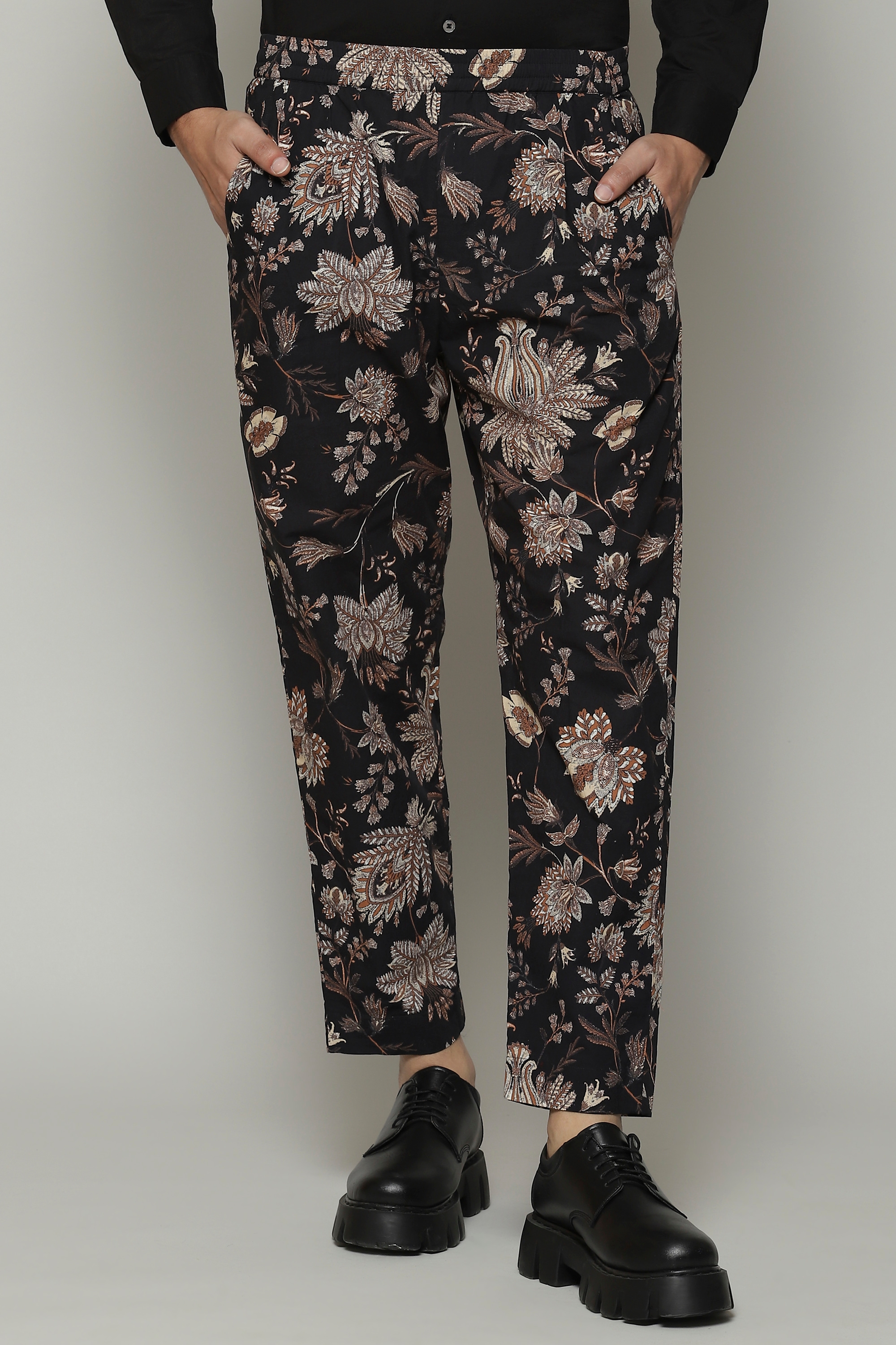 Wide trousers - Black/Floral - Ladies | H&M IN