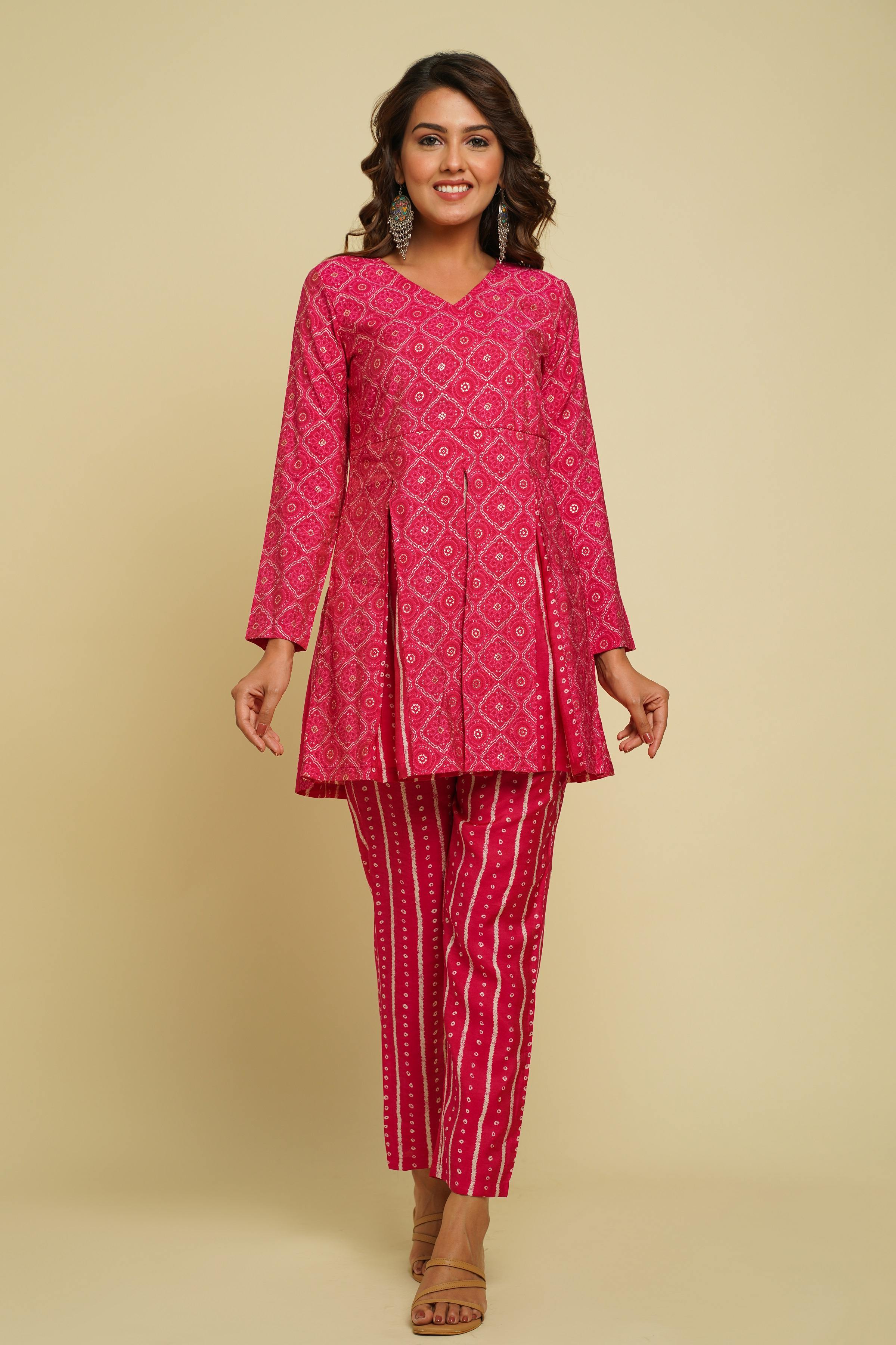 BEAUTIFUL FUSCHIA PRINTED V-NECK DESIGN CO-ORD SET