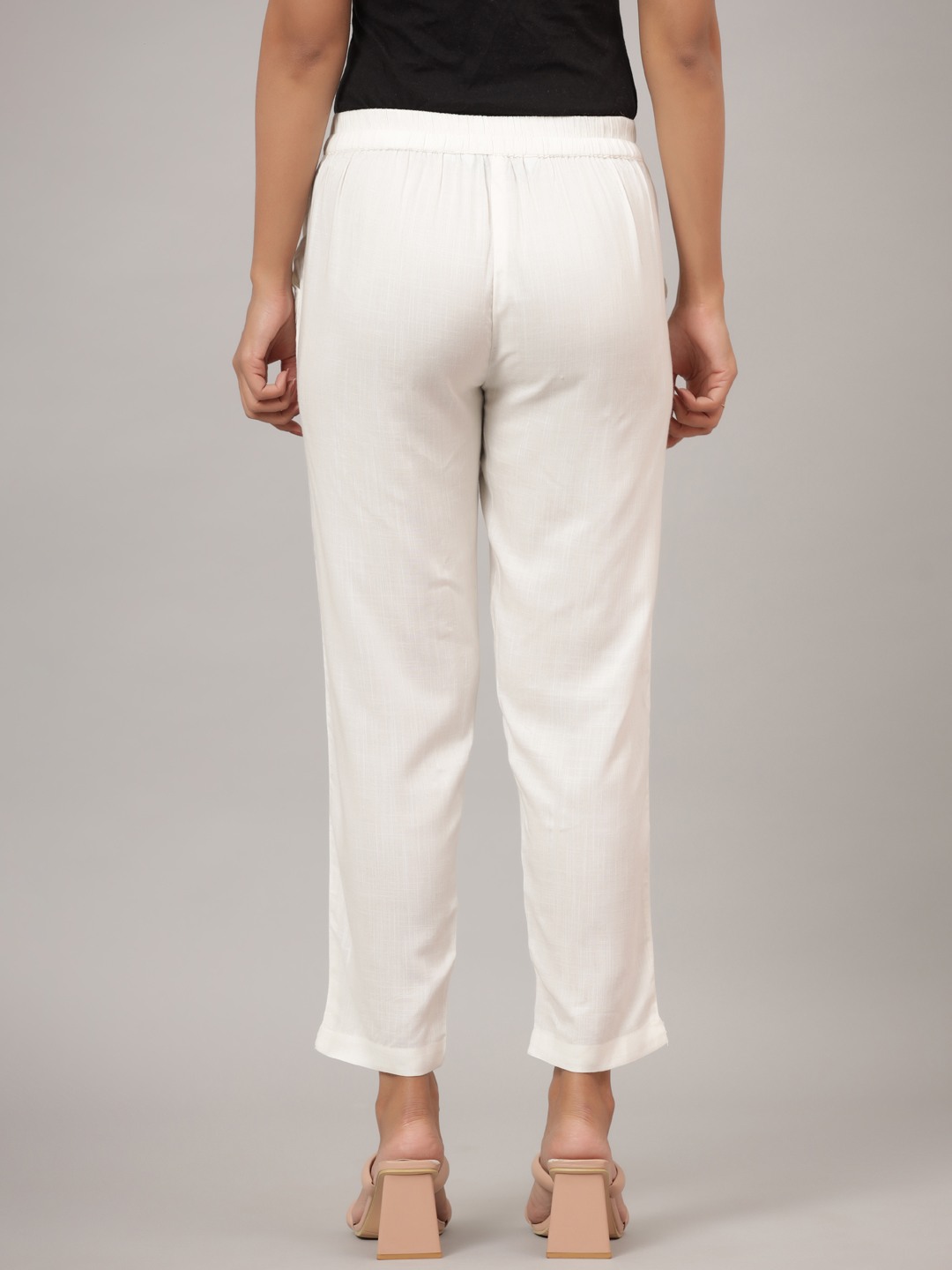 Women Cropped Regular Trousers