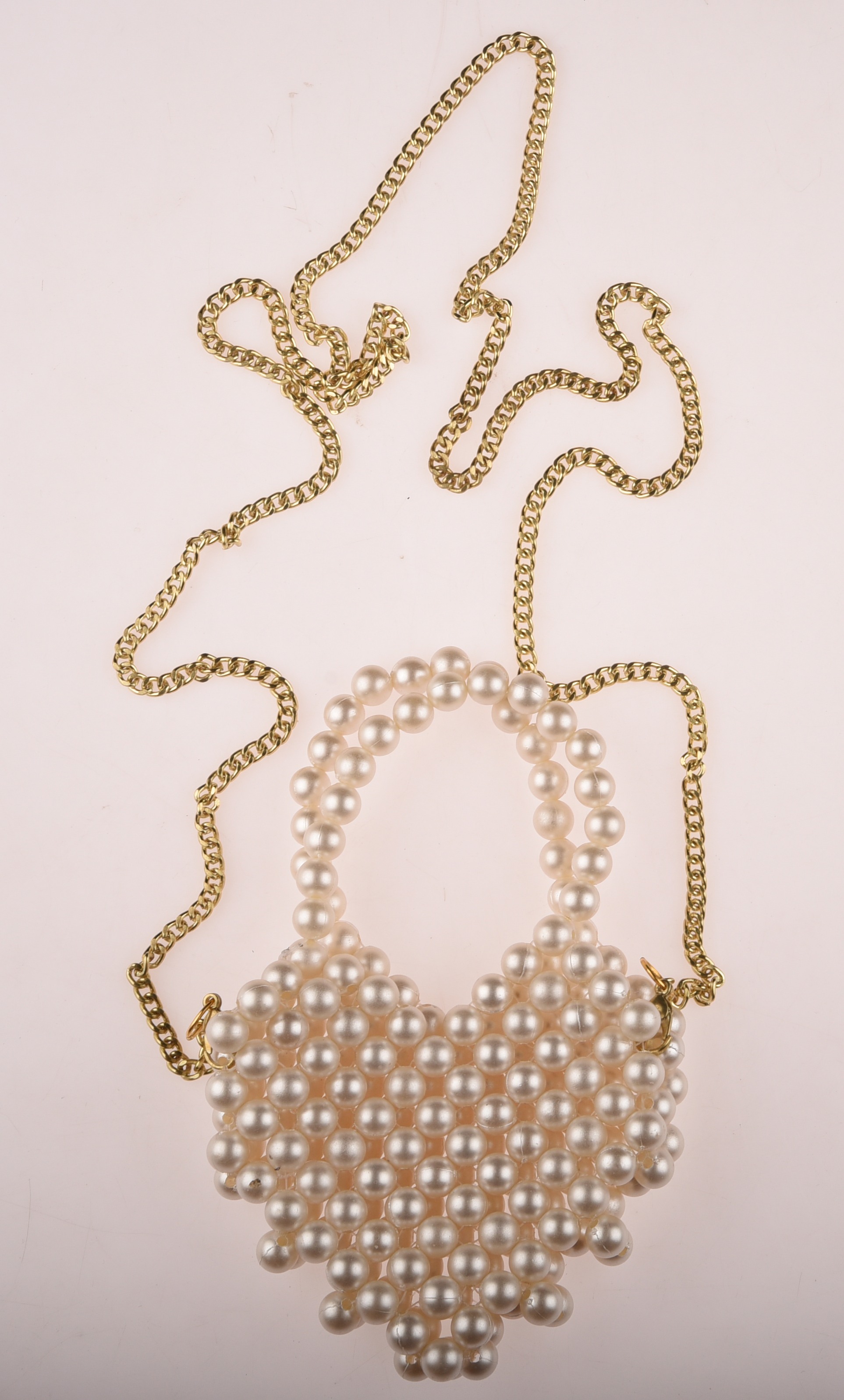 Mini Pearl Heart With Sling (White)