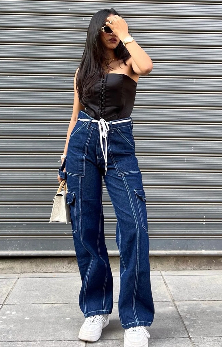 Controversial Cargo Jeans Are Coming In Hot For Fall | Jeans outfit women, Cargo  jeans, Denim fashion
