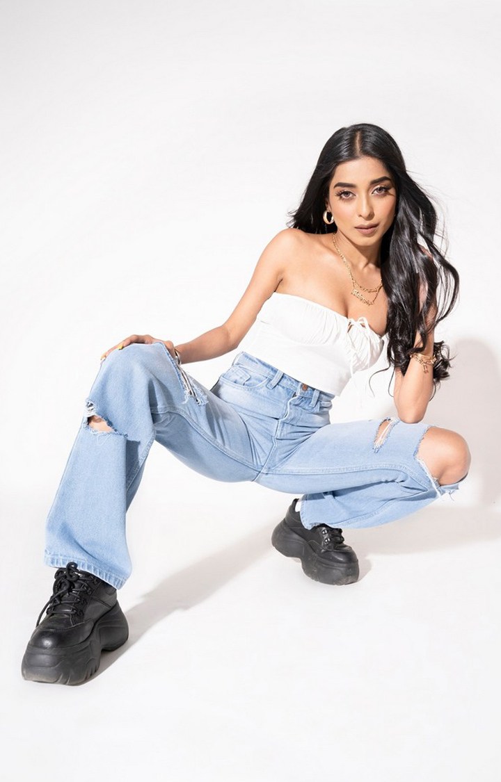 Women She Tore Straight Flare Ripped Denims