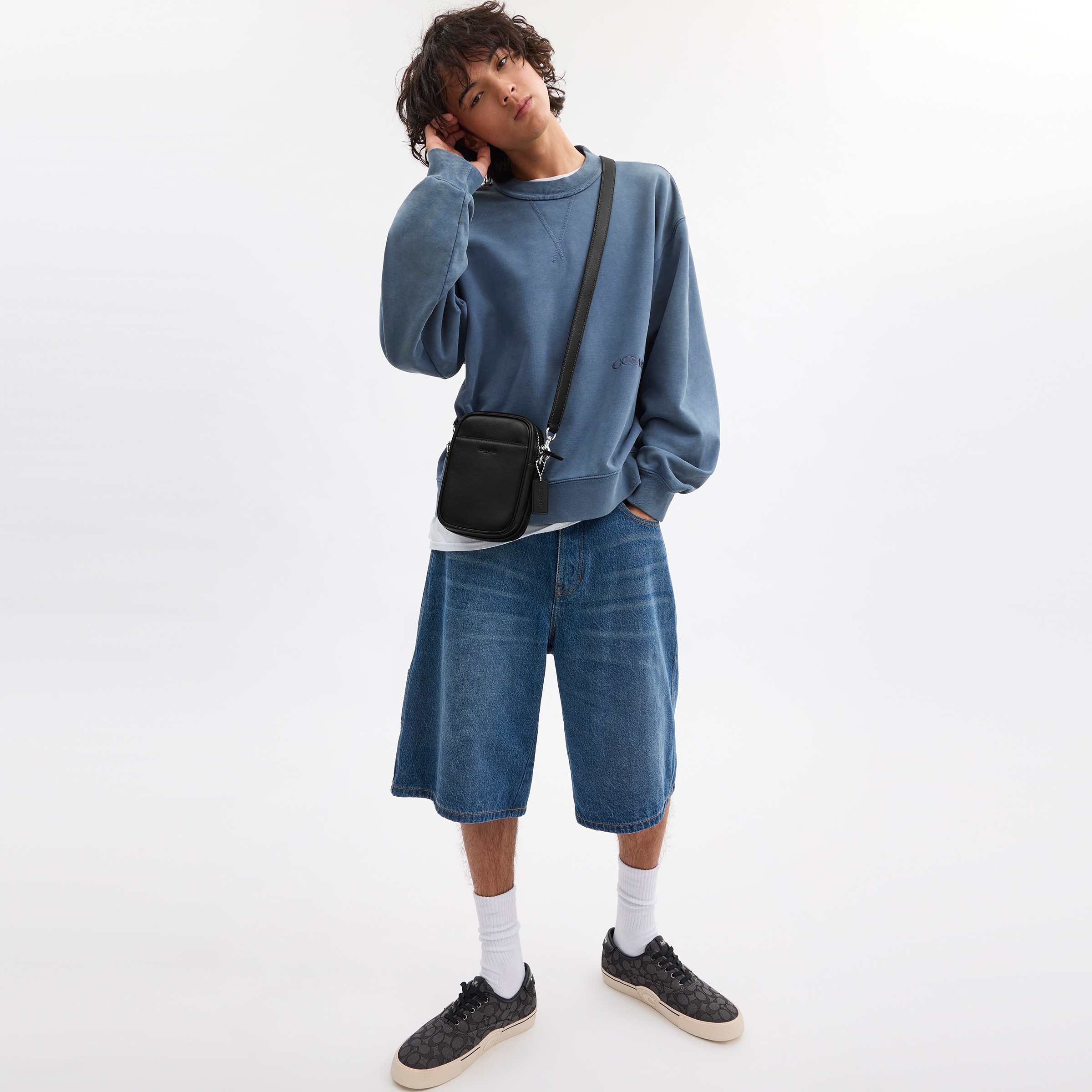 Hitch Crossbody