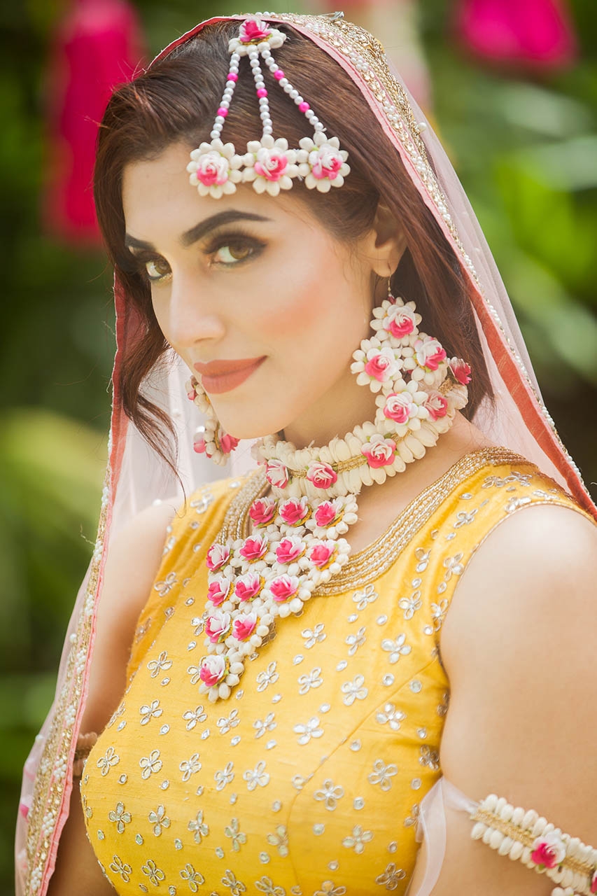 Floral art | Tagarkali set with paper flowers undefined