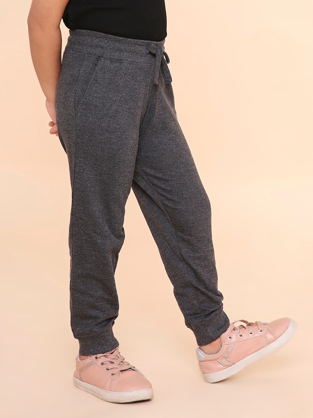 Girls Solid Sweatpant - Charcoal Melange