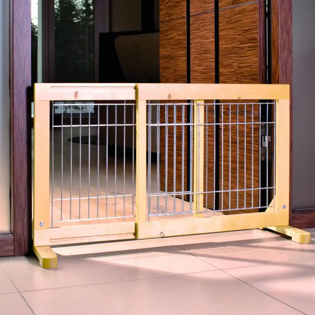 Trixie Dog Barrier Wood, 65-108 x 50 cm