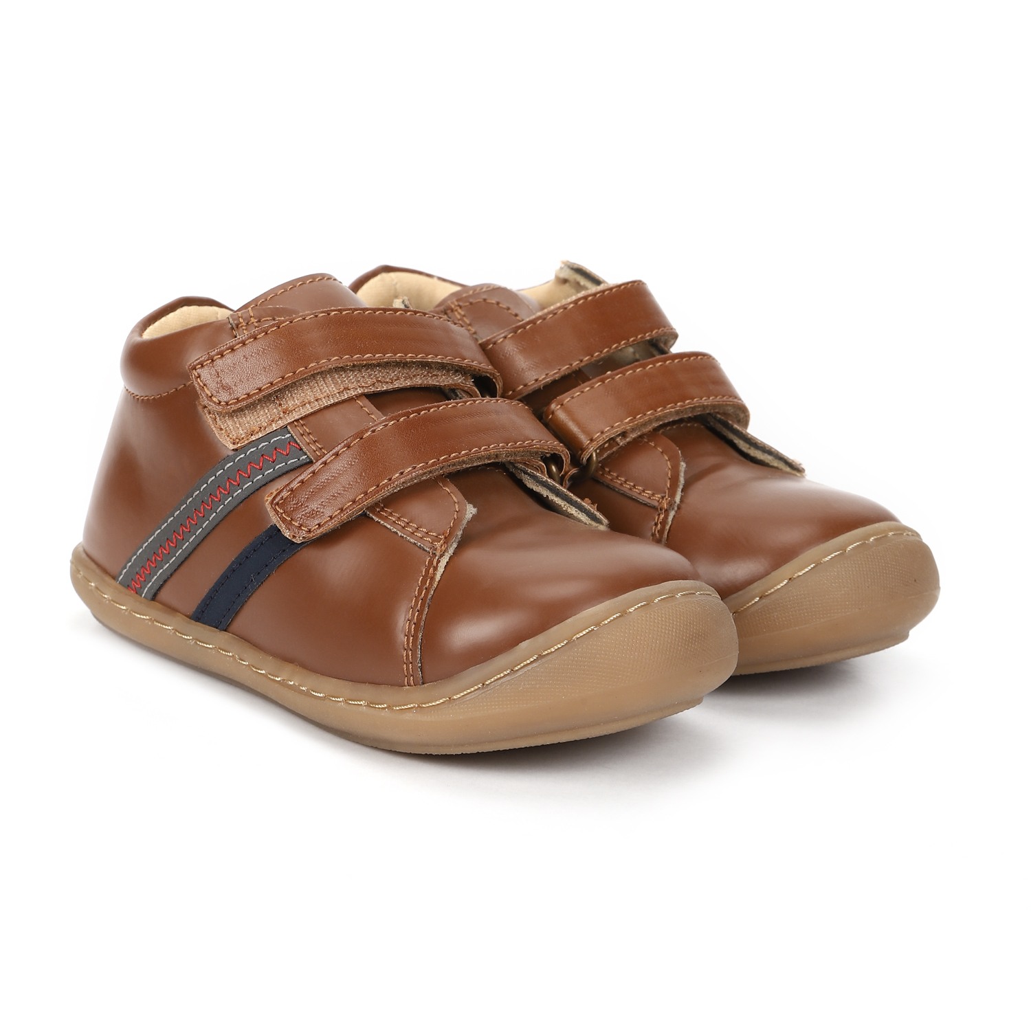 https://cdn.fynd.com/v2/falling-surf-7c8bb8/fyprod/wrkr/products/pictures/item/free/original/P09vEyM-r-mothercare-boys-first-walkers-brown.jpeg