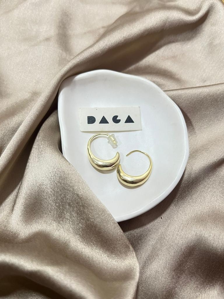 gold C shaped earrings