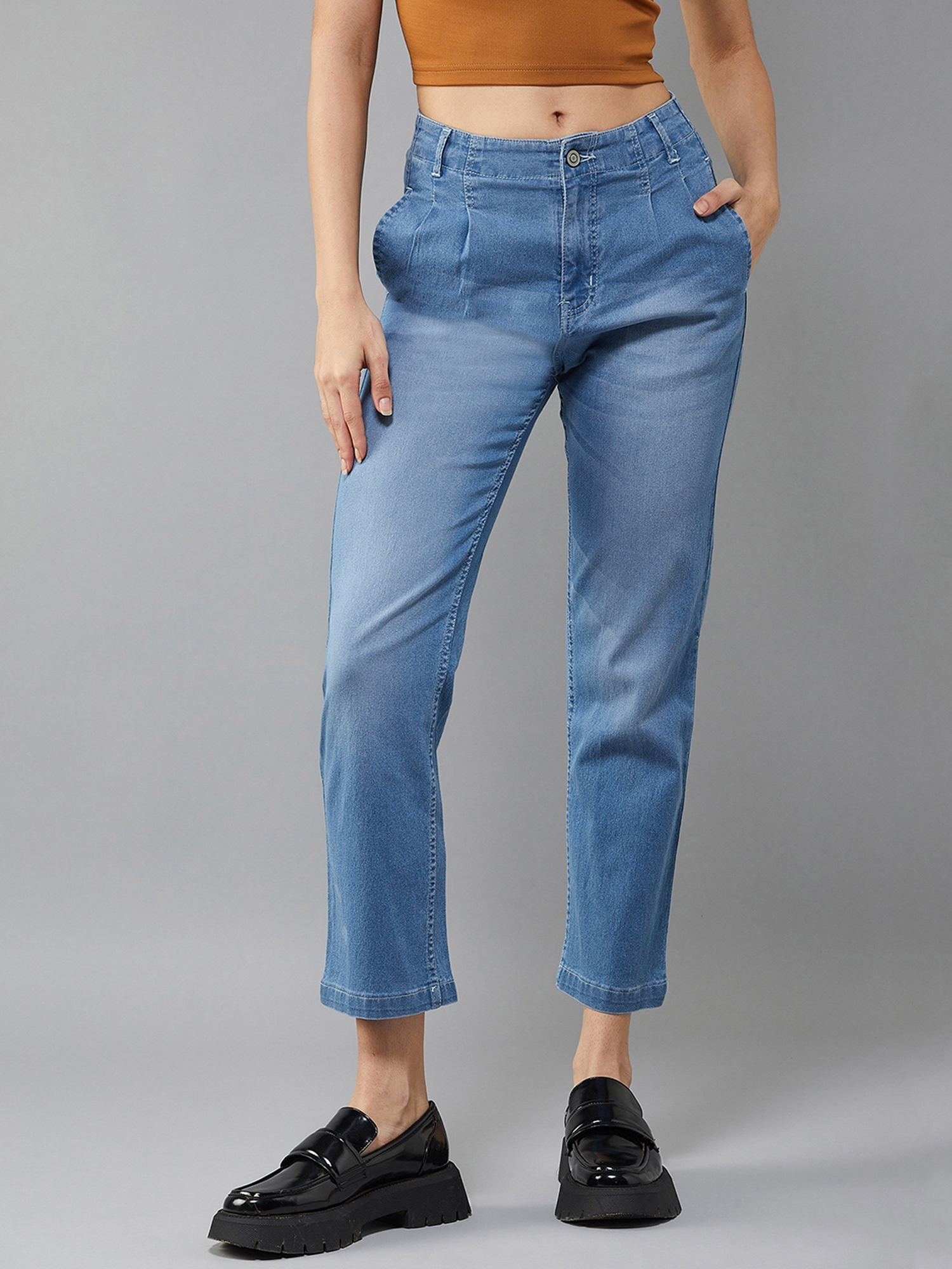 Dolce Crudo | Women's Mid Blue Straight High Rise Clean Look Regular Stretchable Denim Jeans