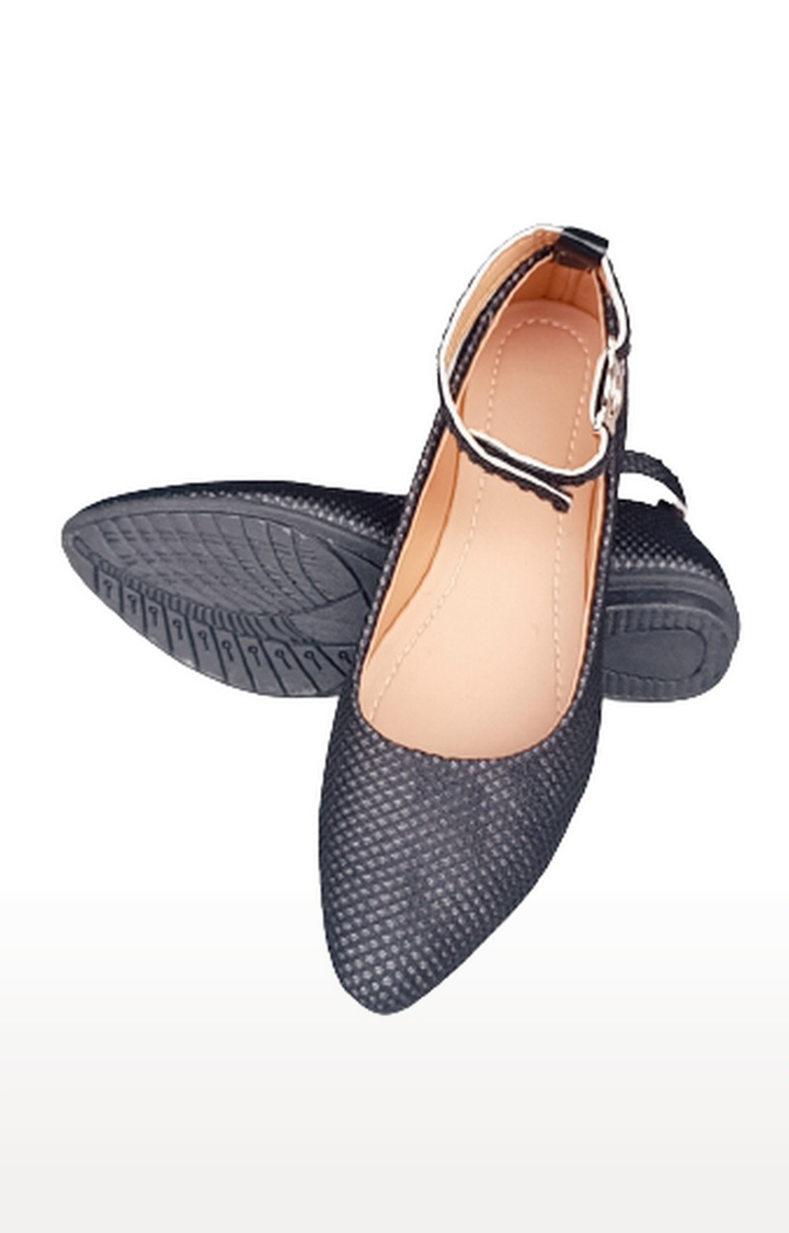 Black closed toe discount flats