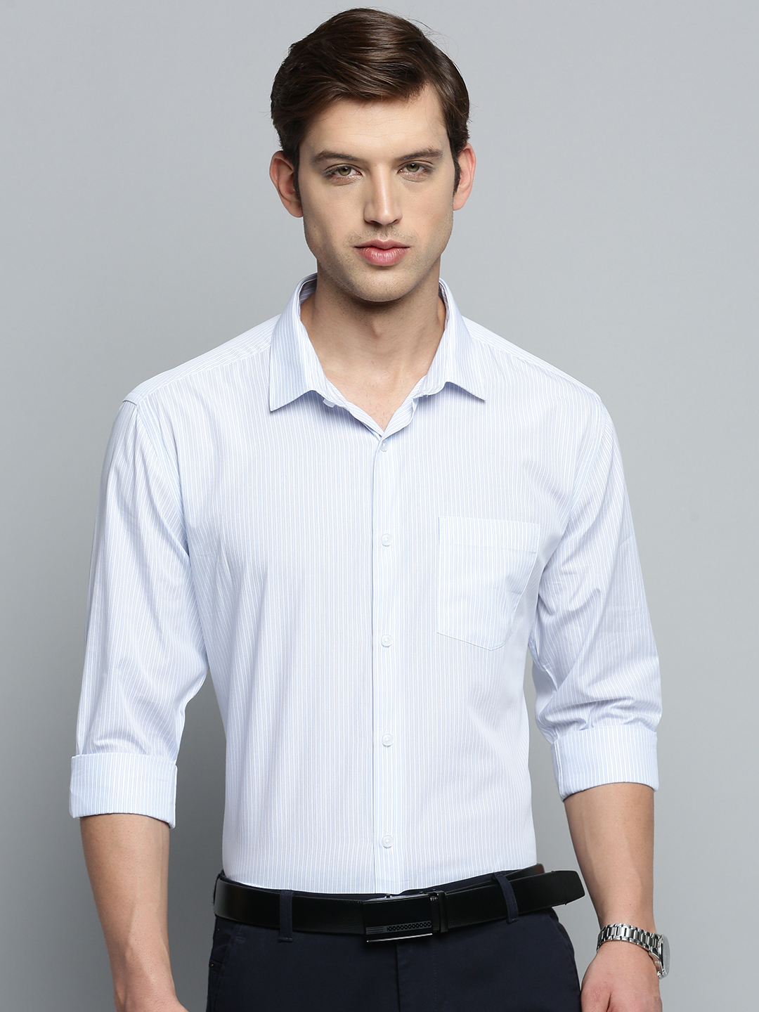 SHOWOFF Men's Spread Collar White Striped Shirt