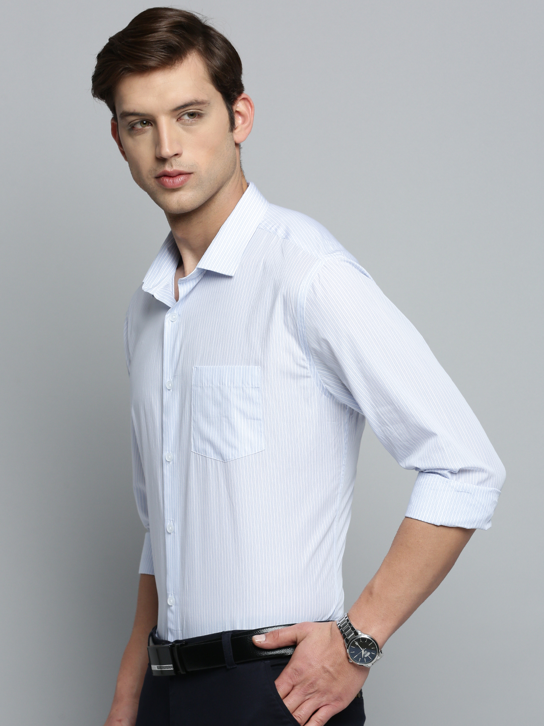 SHOWOFF Men's Spread Collar White Striped Shirt