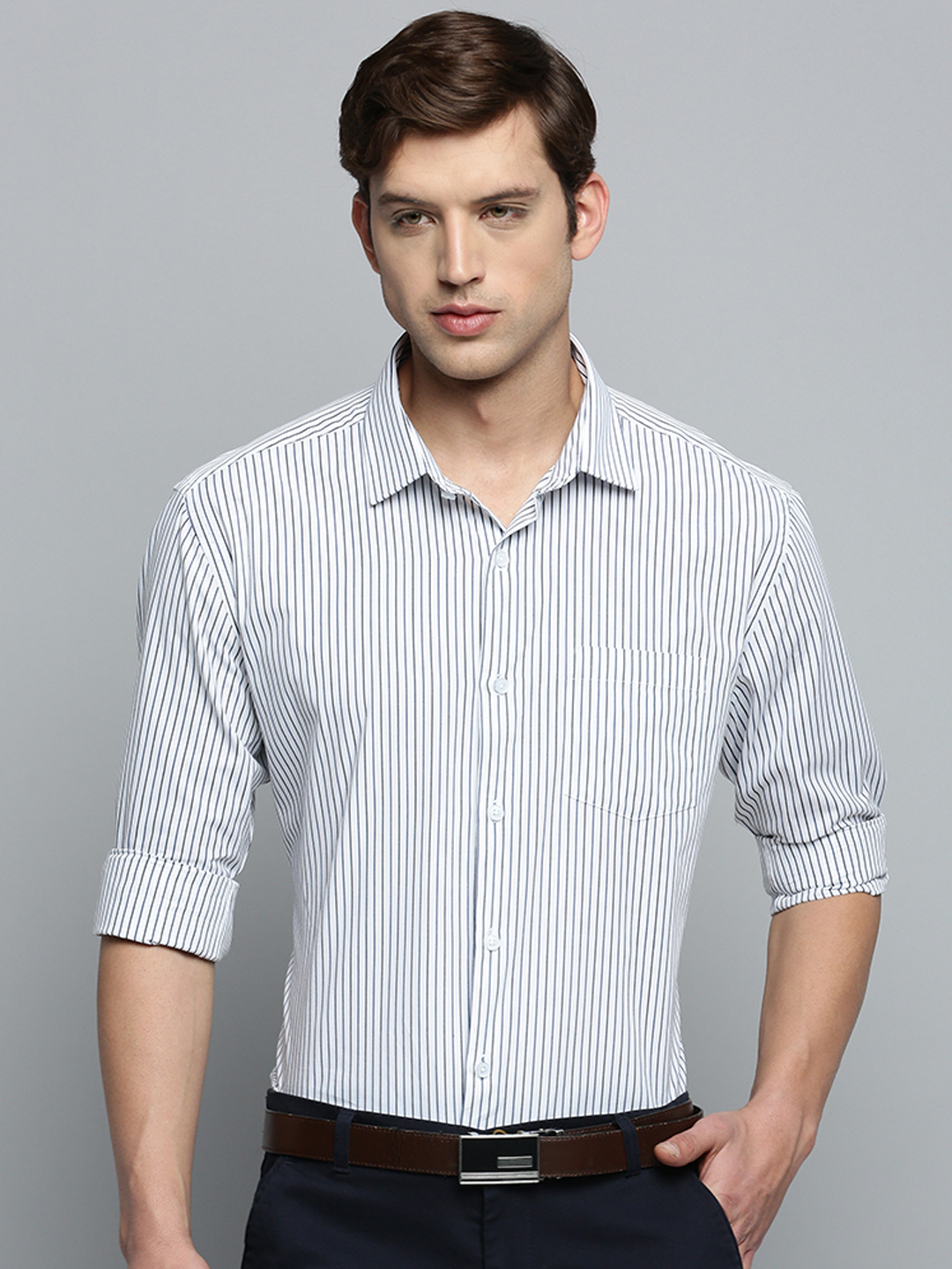 SHOWOFF Men's Spread Collar White Striped Shirt