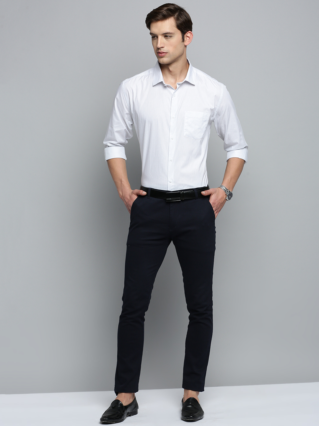 SHOWOFF Men's Spread Collar White Striped Shirt