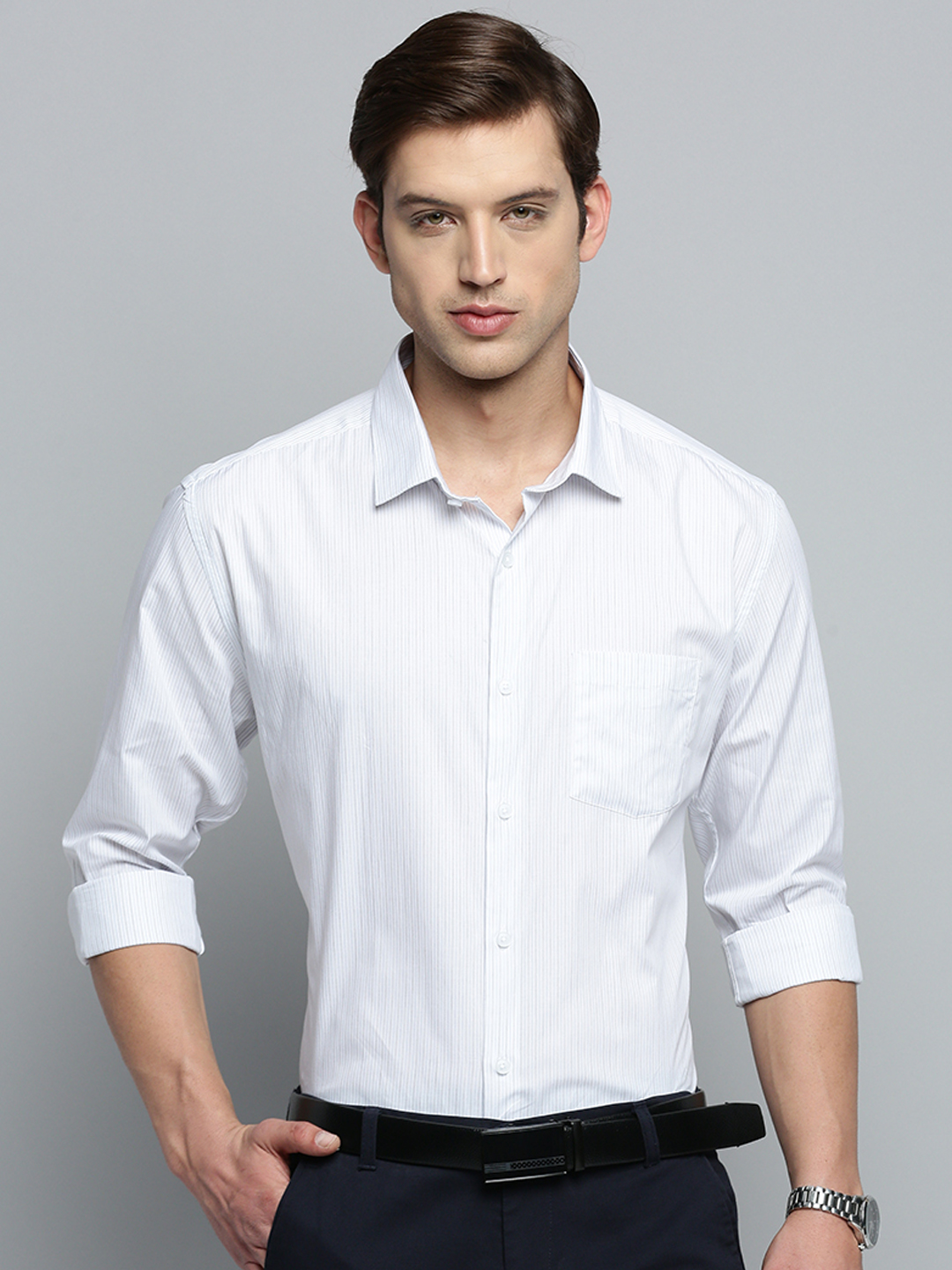 SHOWOFF Men's Spread Collar White Striped Shirt