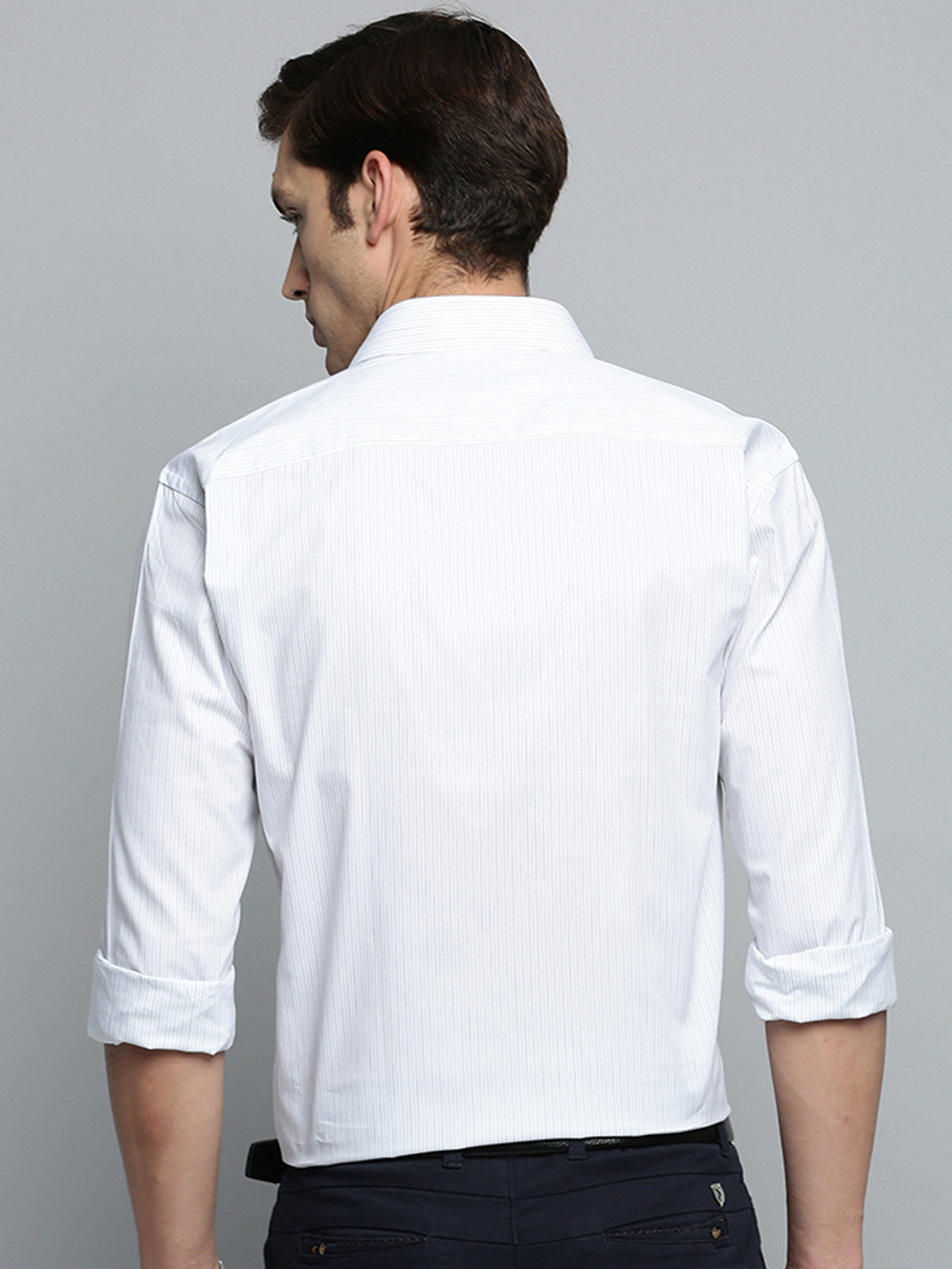 SHOWOFF Men's Spread Collar White Striped Shirt