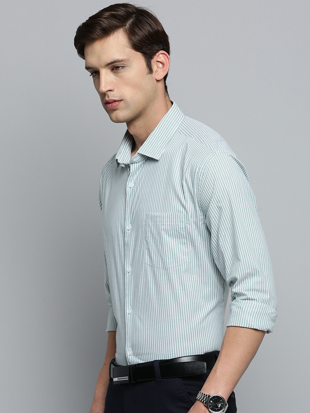 Showoff | SHOWOFF Men's Spread Collar White Striped Shirt 2
